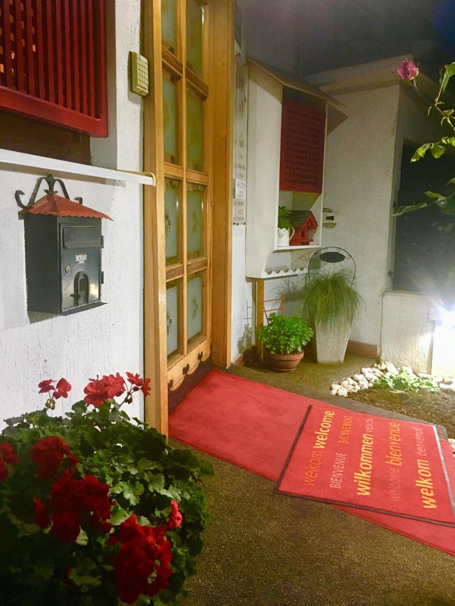 Halvat Guesthouse