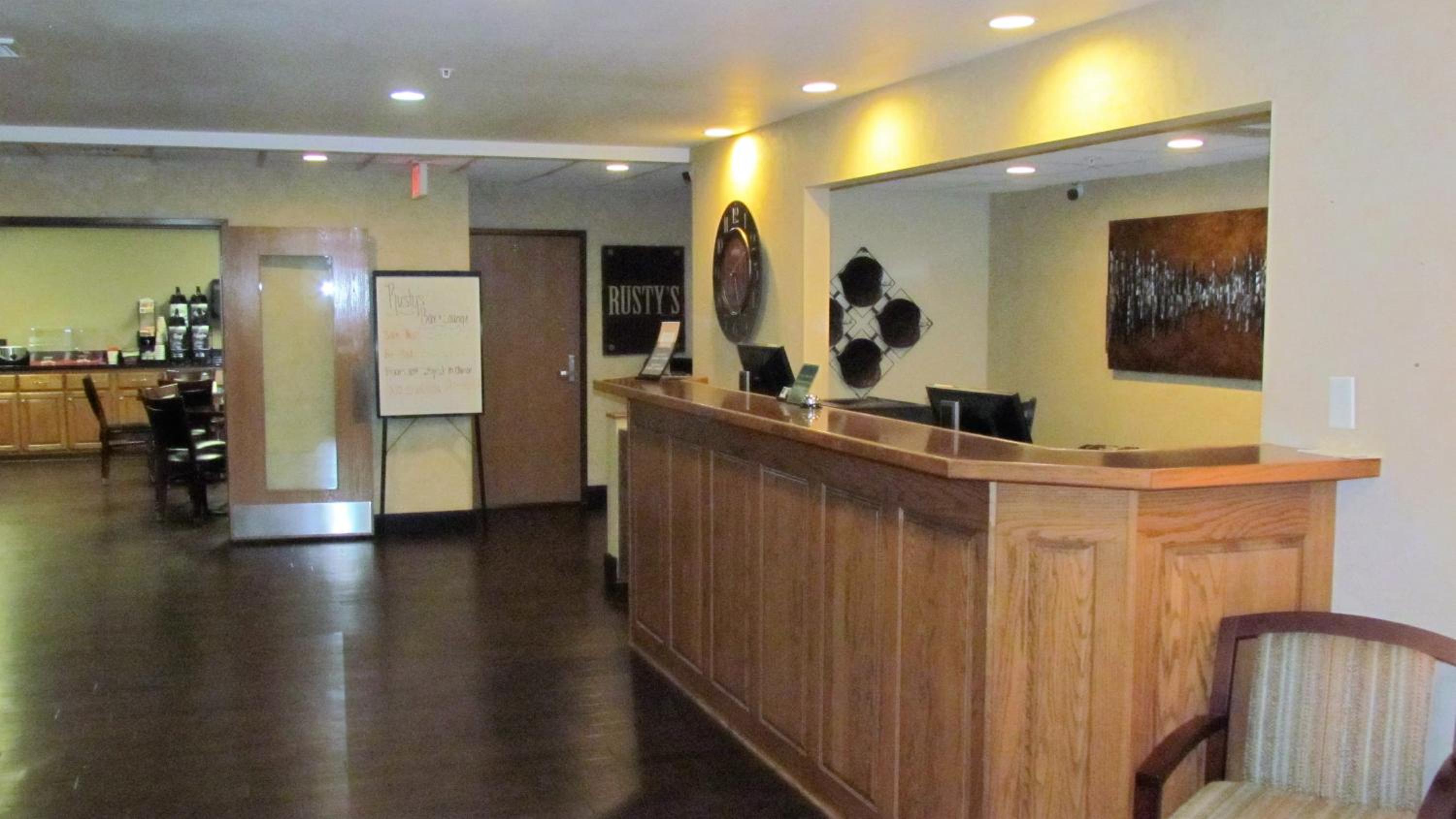 Canton Vacations - Oak Hill Inn  Suites - Property Image 5