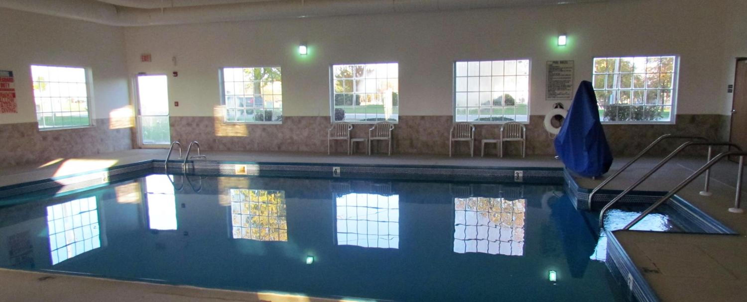Canton Vacations - Oak Hill Inn  Suites - Property Image 8