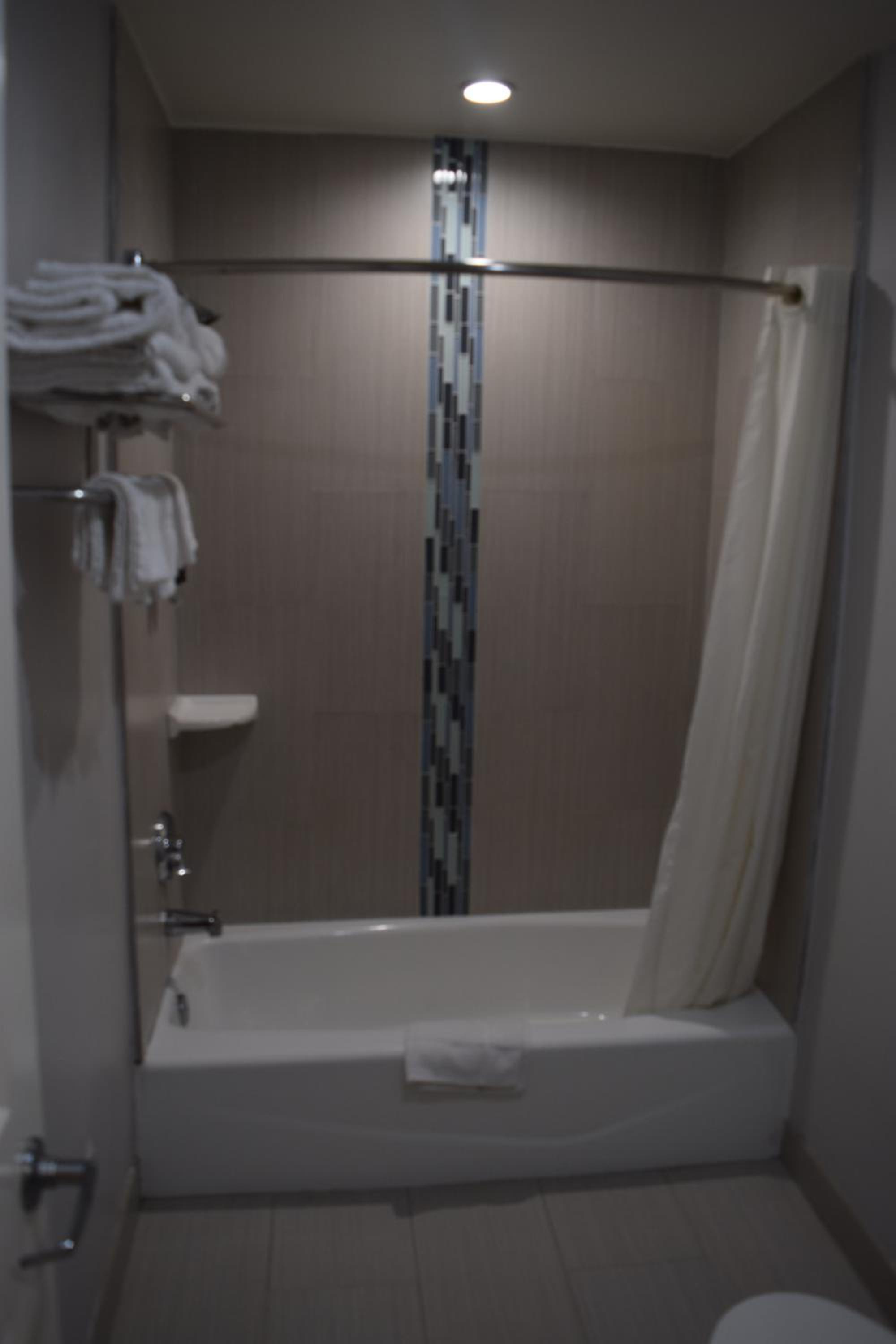 Deluxe Inn Hawthorne/ LAX