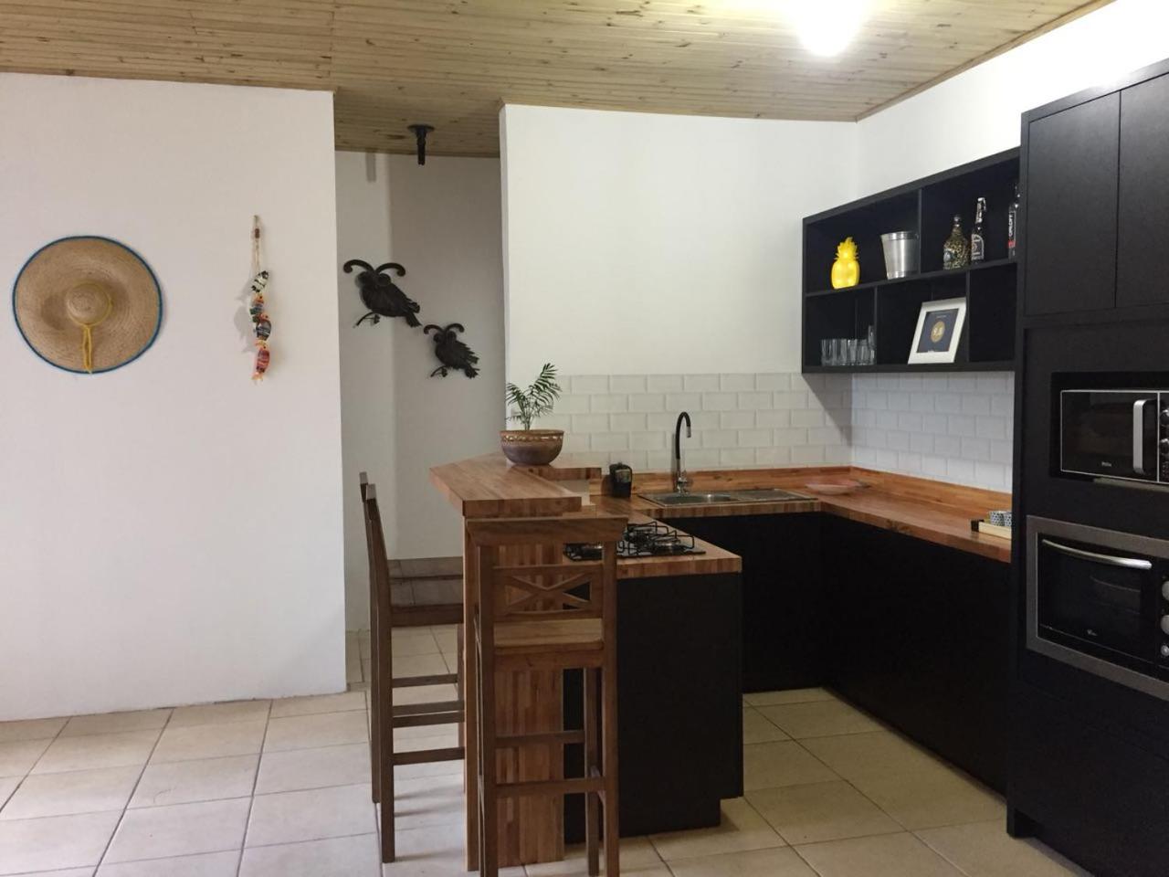 Casa Larrosa
