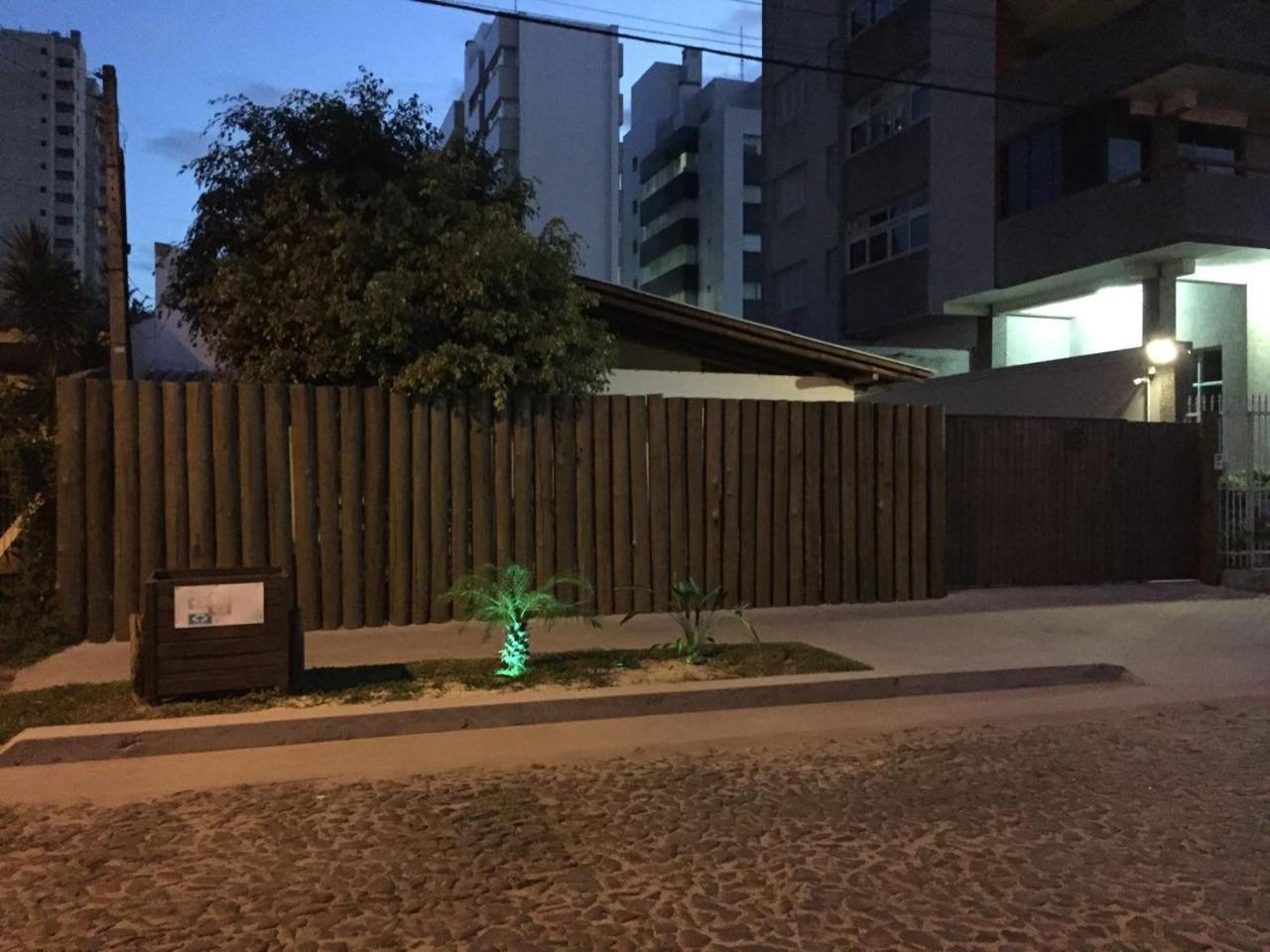 Casa Larrosa