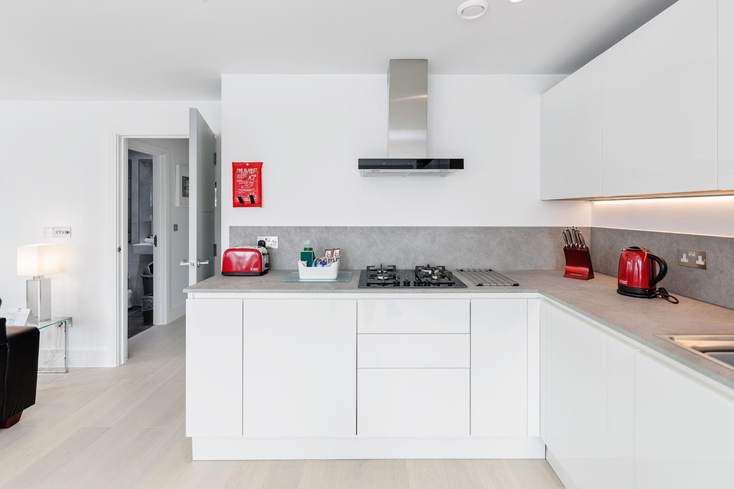 Roomspace Serviced Apartments- Walpole Court view 2