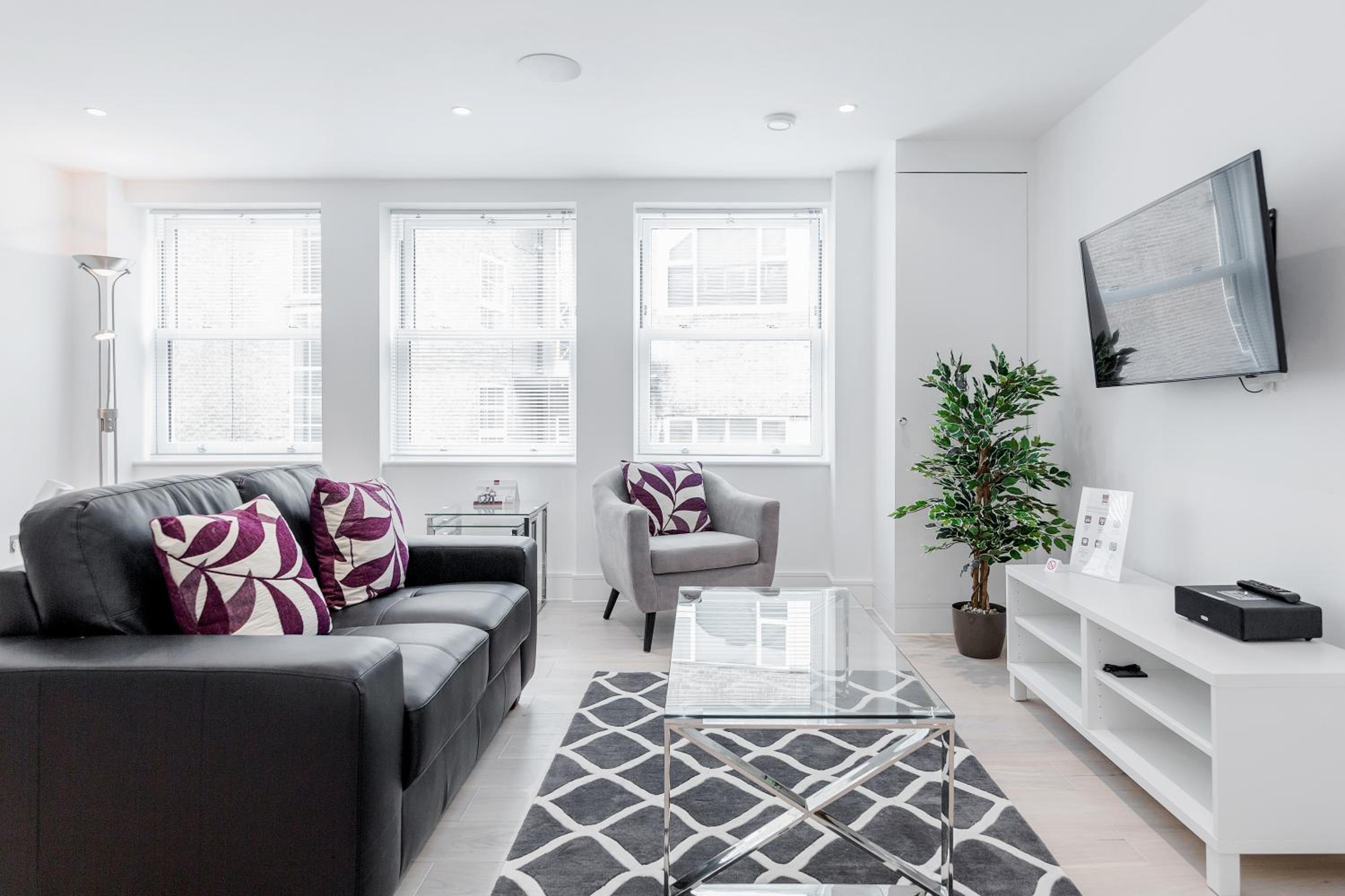 Roomspace Serviced Apartments- Walpole Court view 5