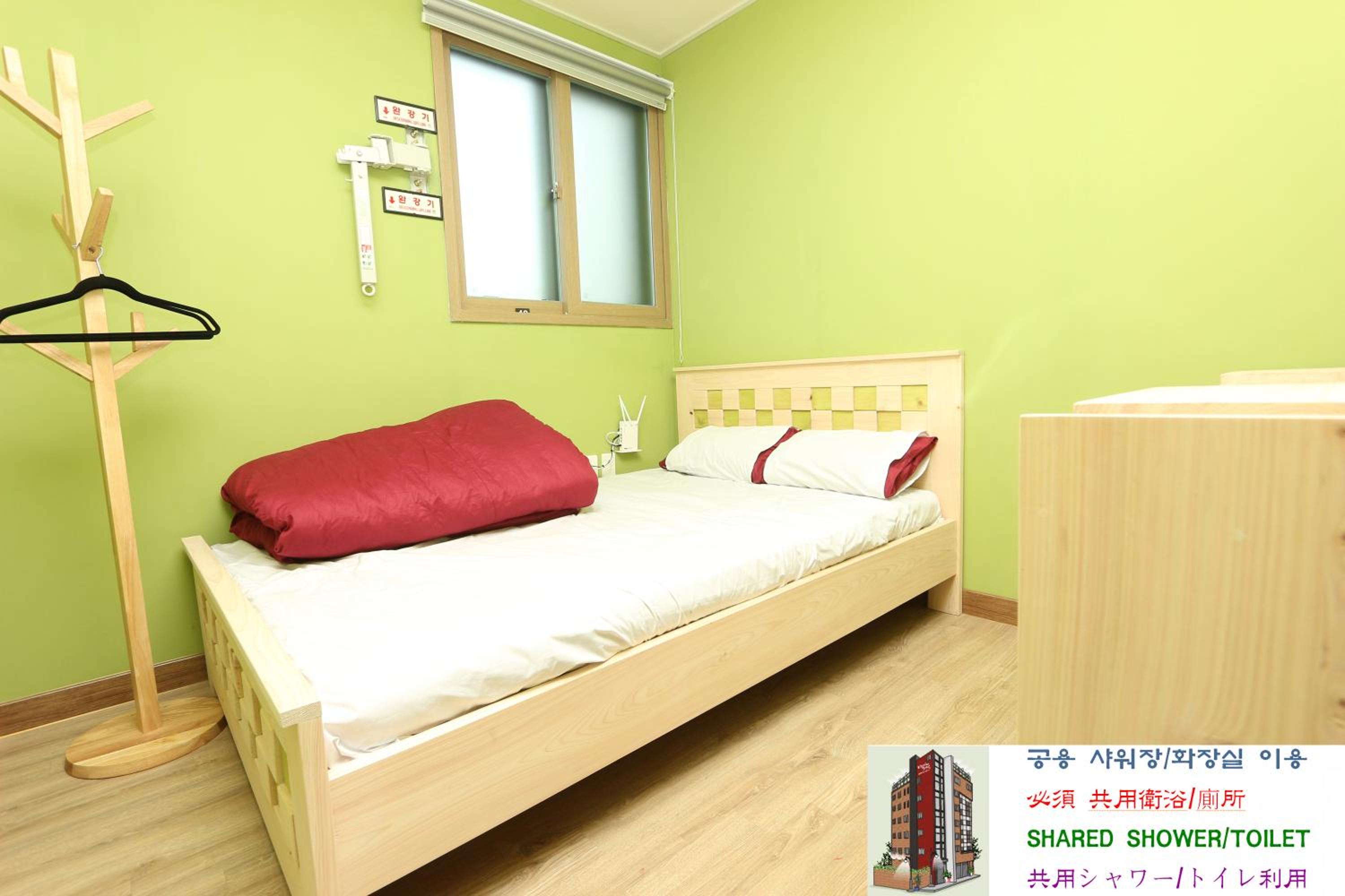 Midtown Hostel 140