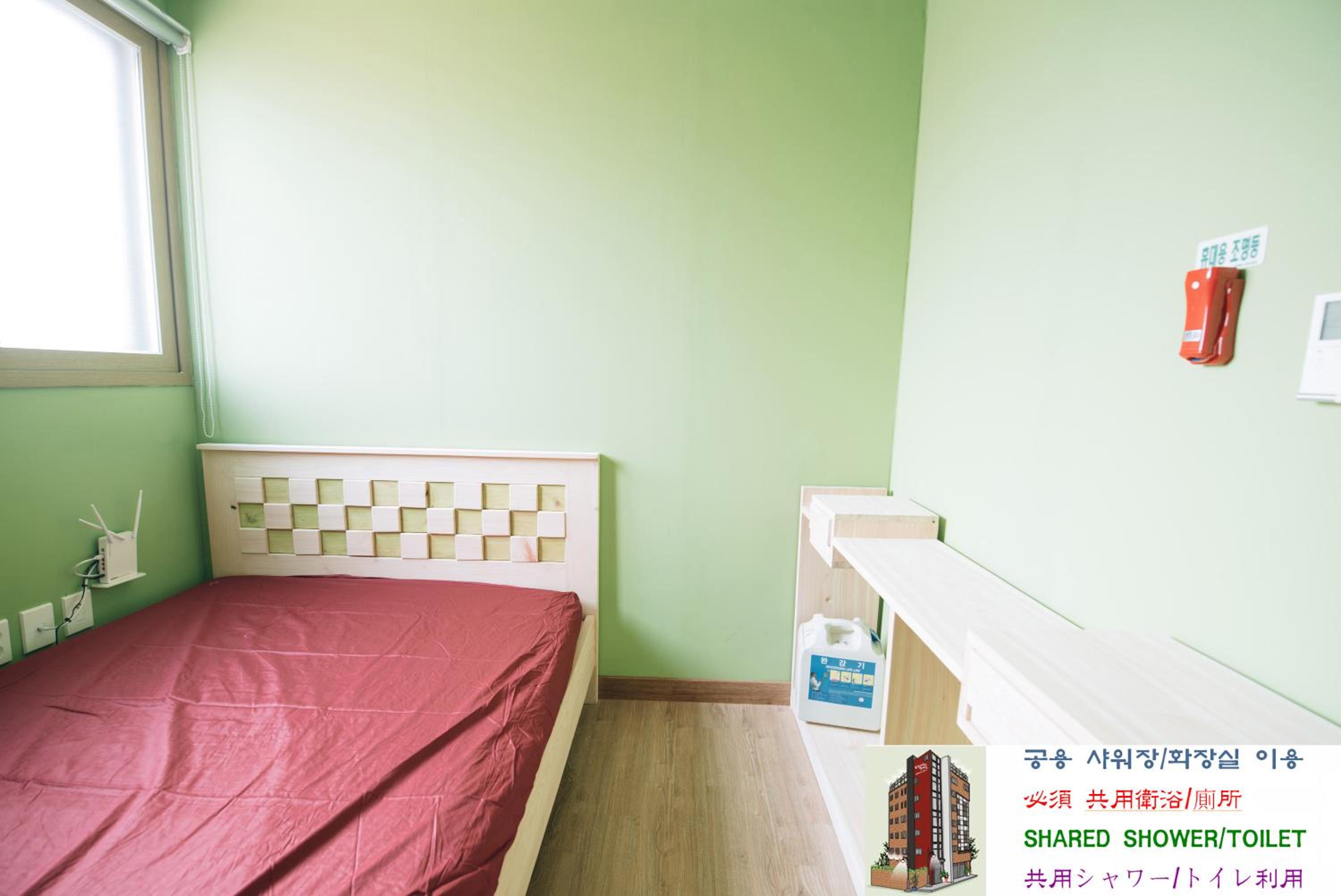 Midtown Hostel 141