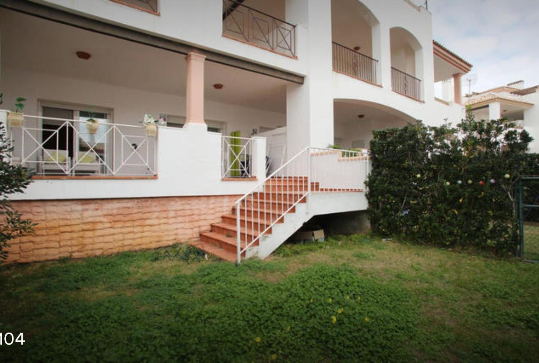 Apartamento familiar con JARDIN y TERRAZA Privada view 4