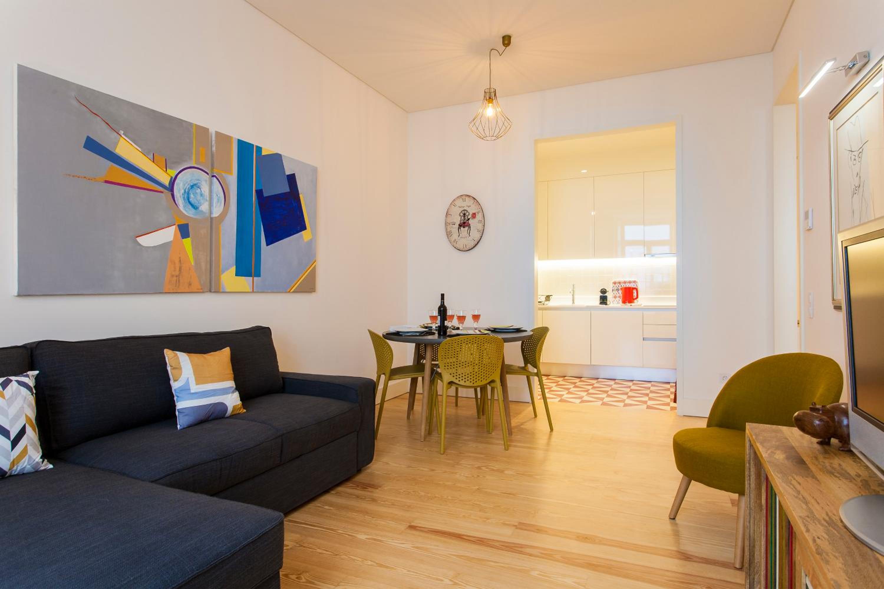GuestReady - Modern home near Rua Augusta view 4
