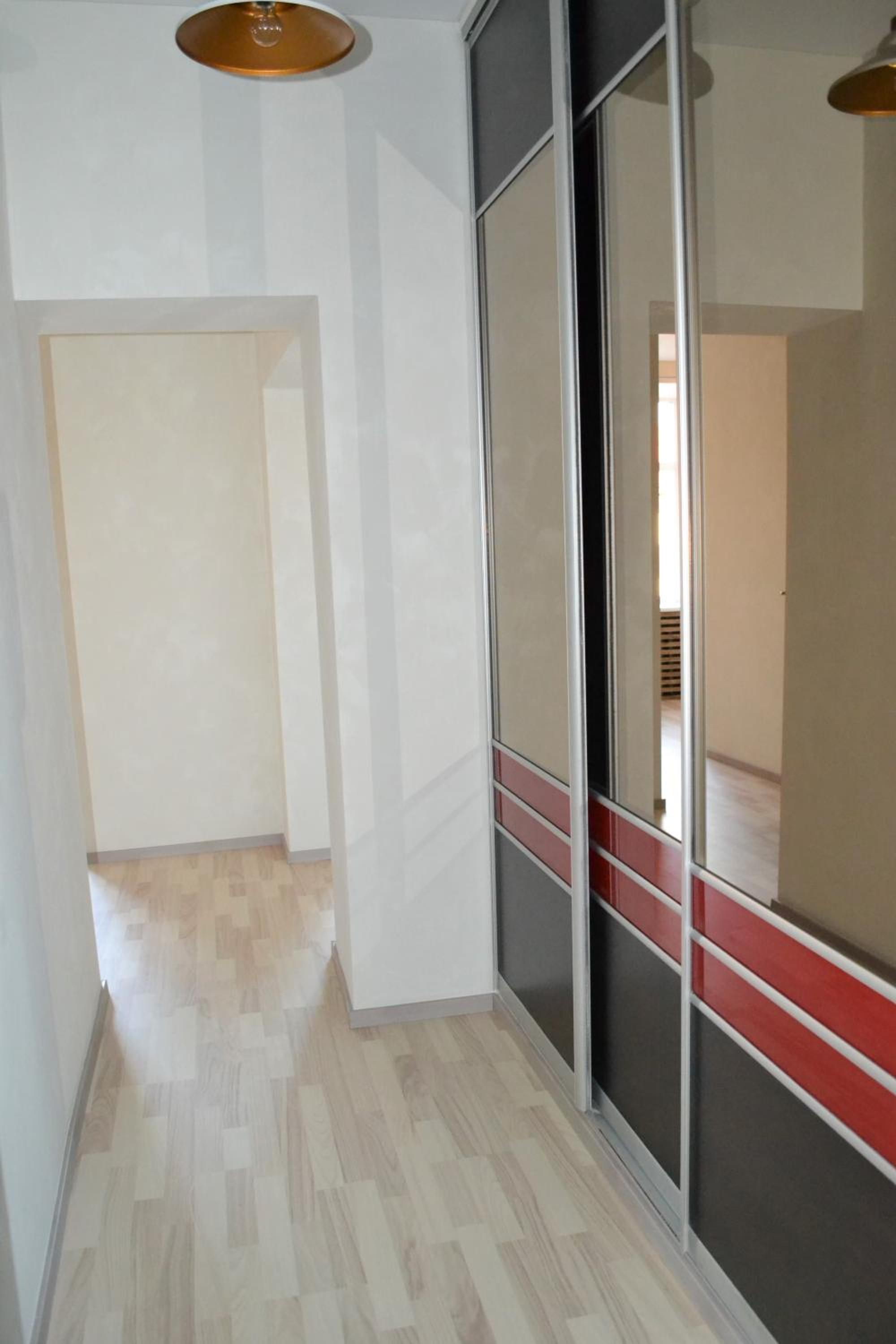 Vee 4 City Center Apartment view 2