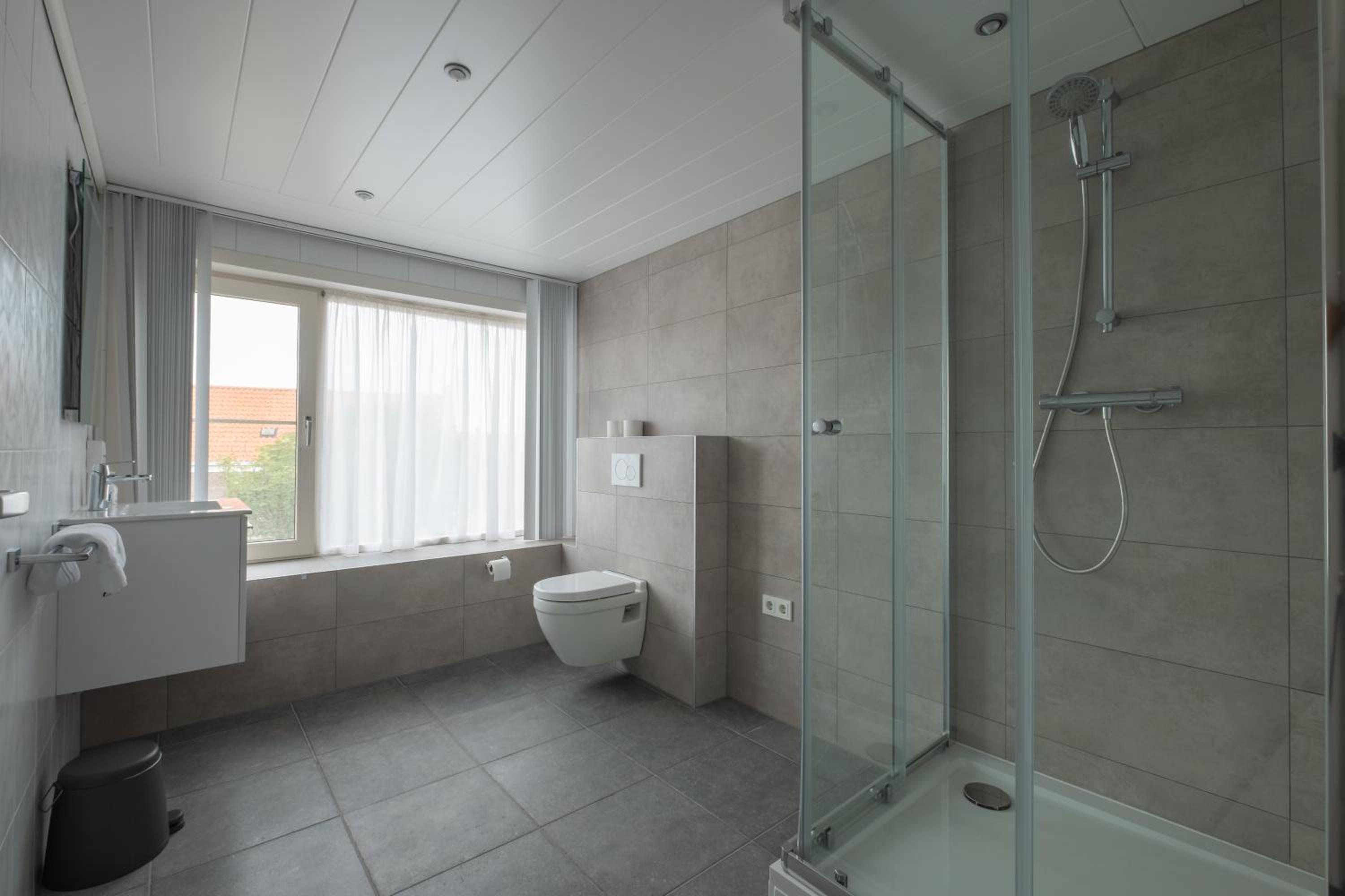 B&B Binisa view 3