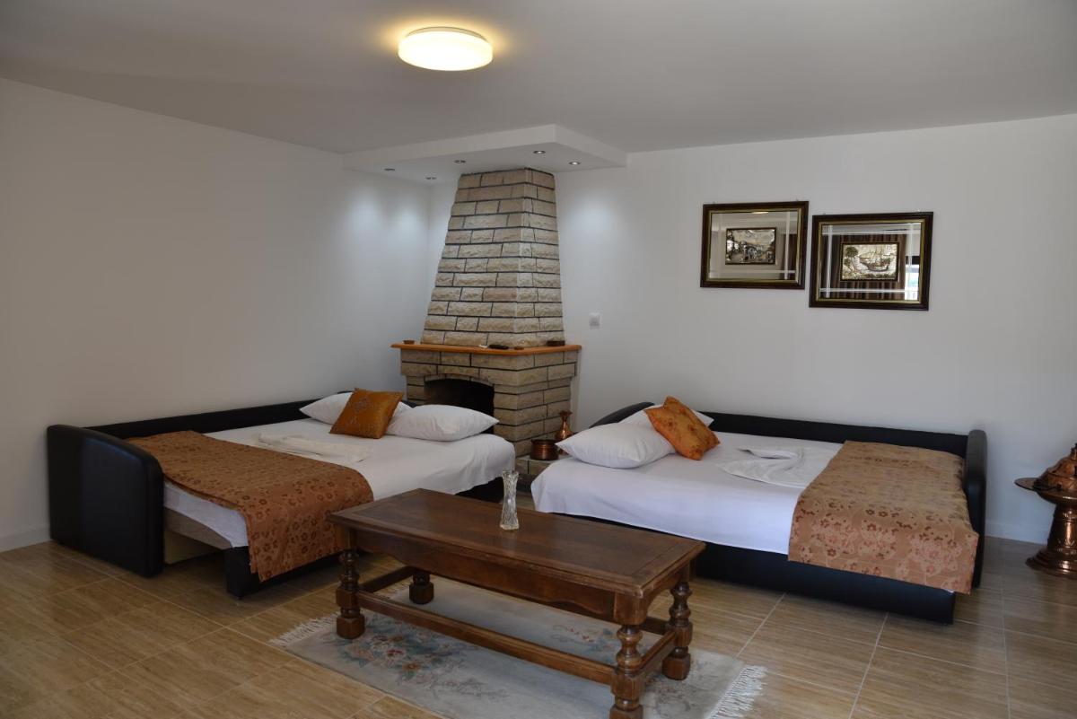 Guest House Evropa view 2
