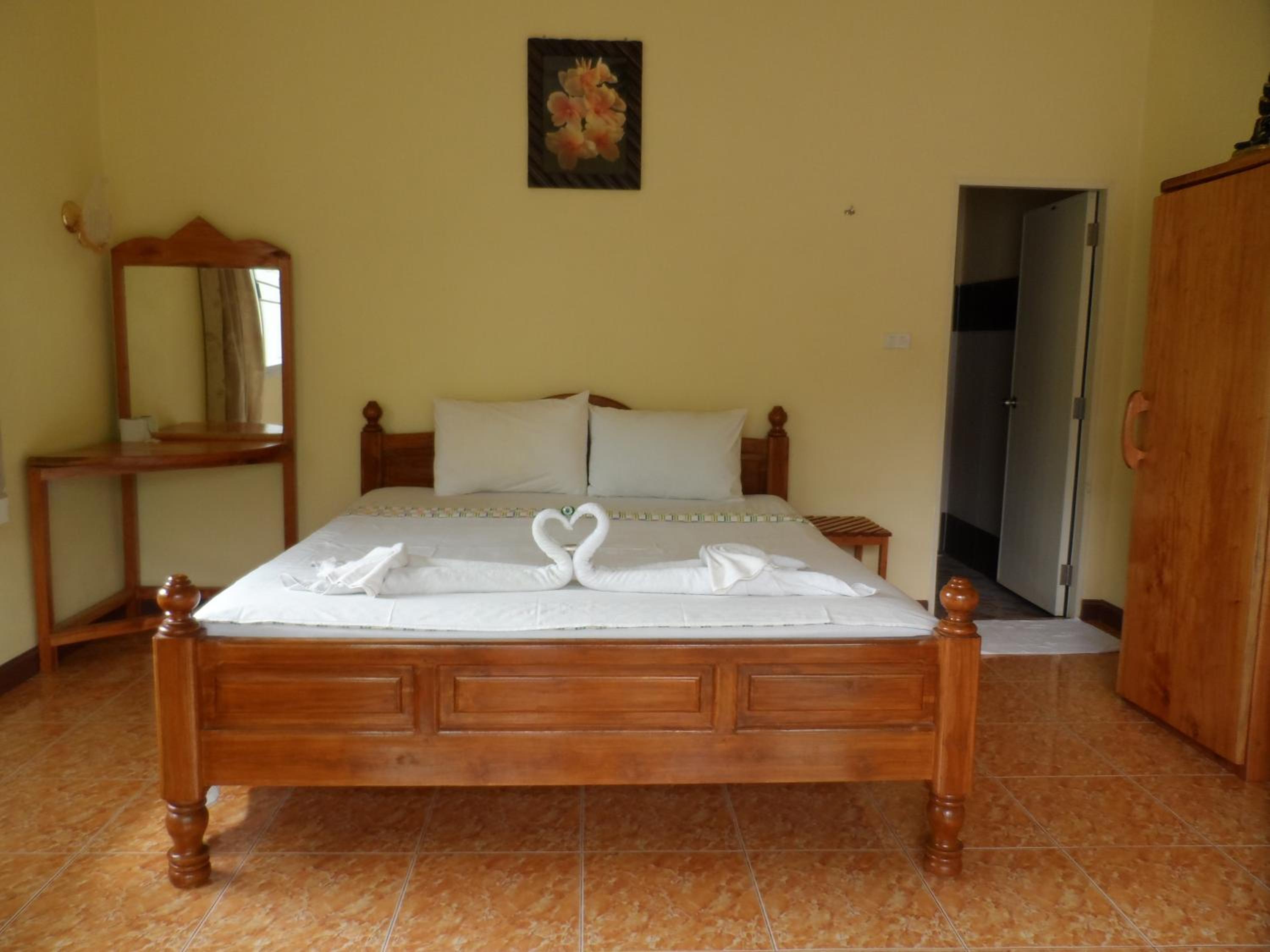 Khaolak Summer House Resort
