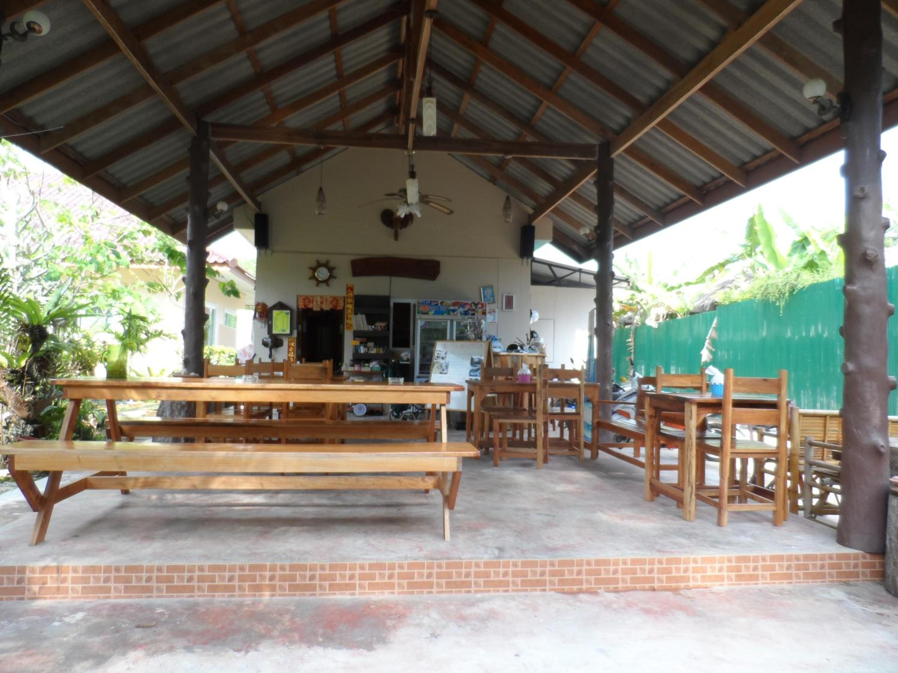 Khaolak Summer House Resort