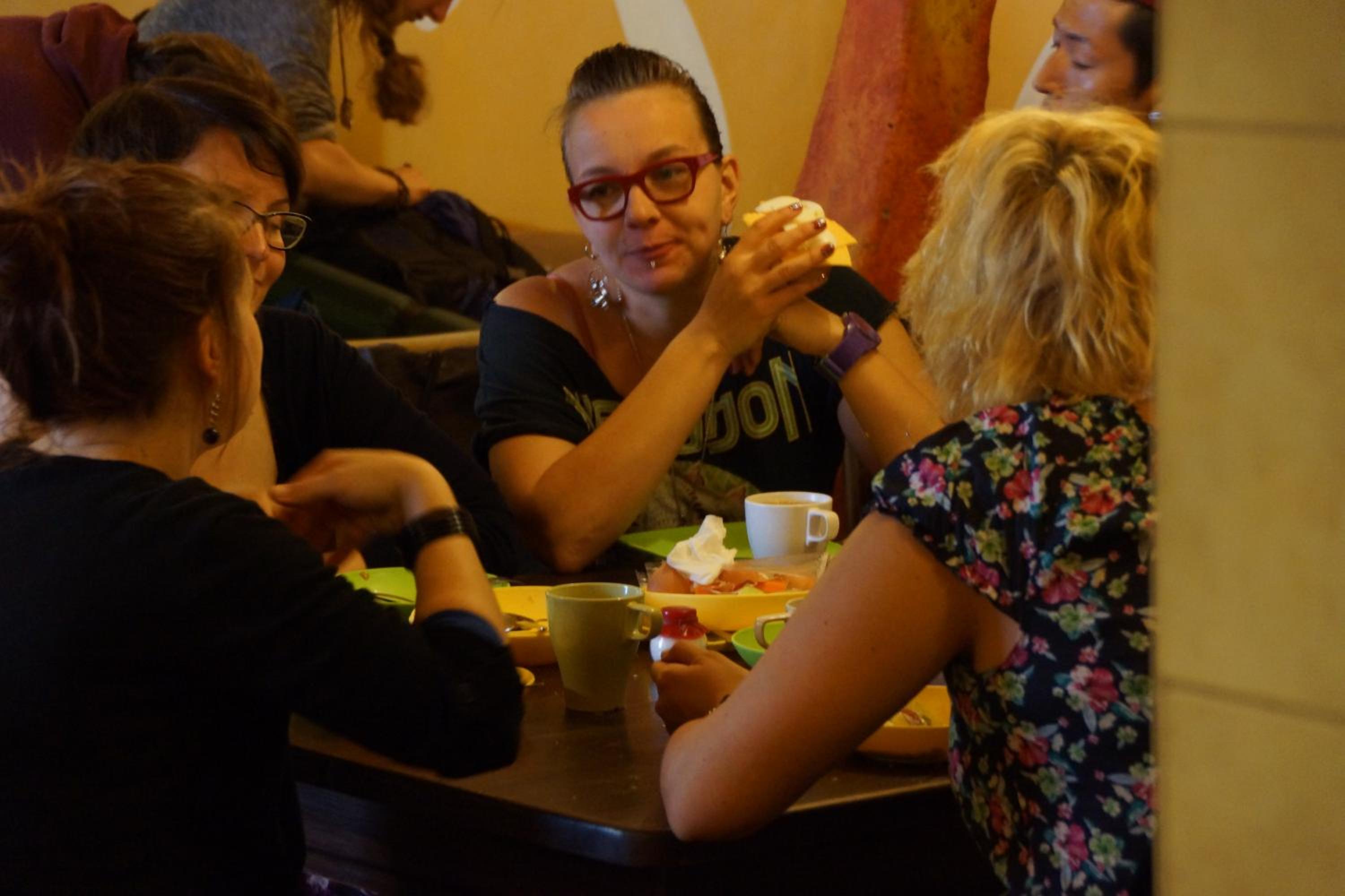 Hostel Mostel Hub Rooms and Apartments