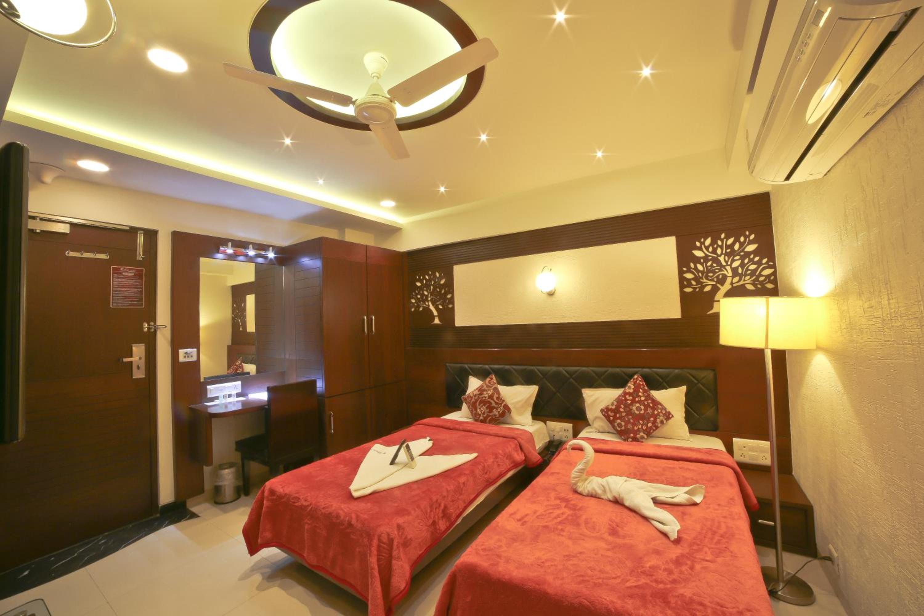 Hotel Grand Pragati