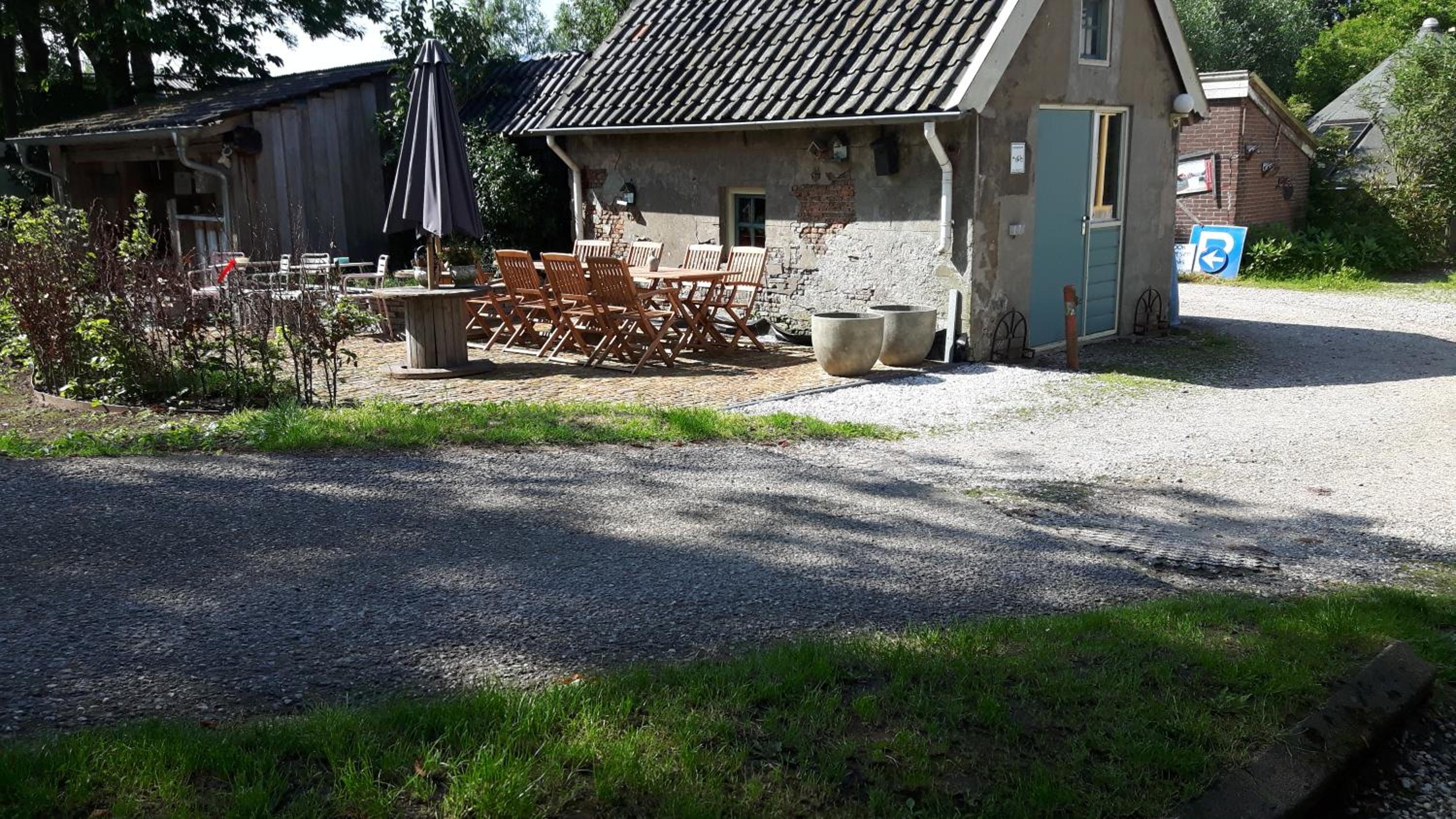 Photo 8