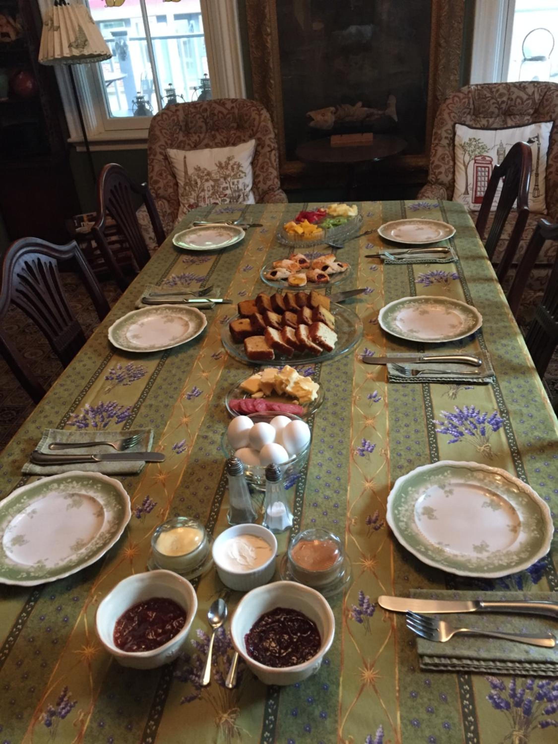 dining