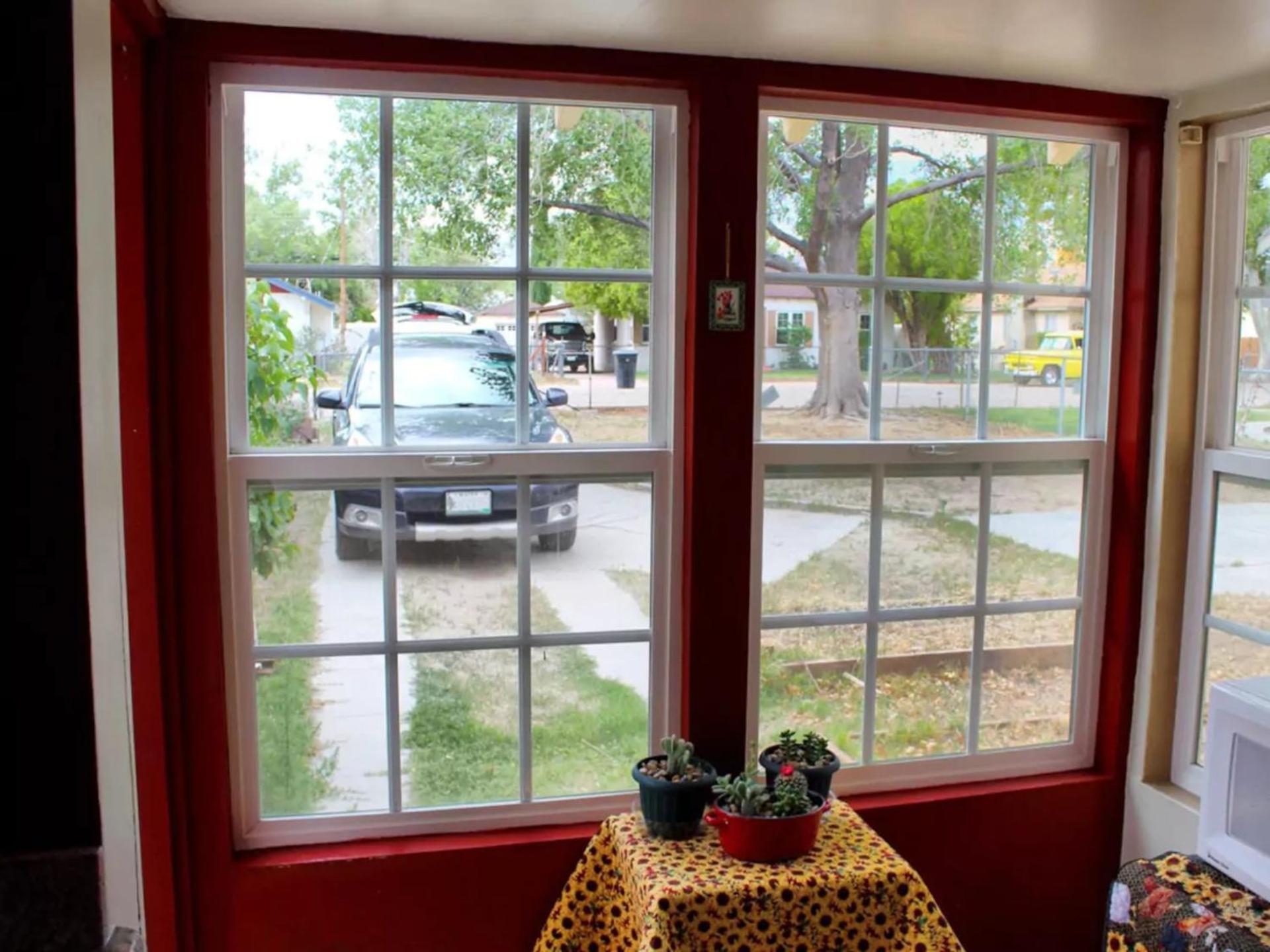 Cozy Muir Cottage - In Town - Pet Friendly view 2