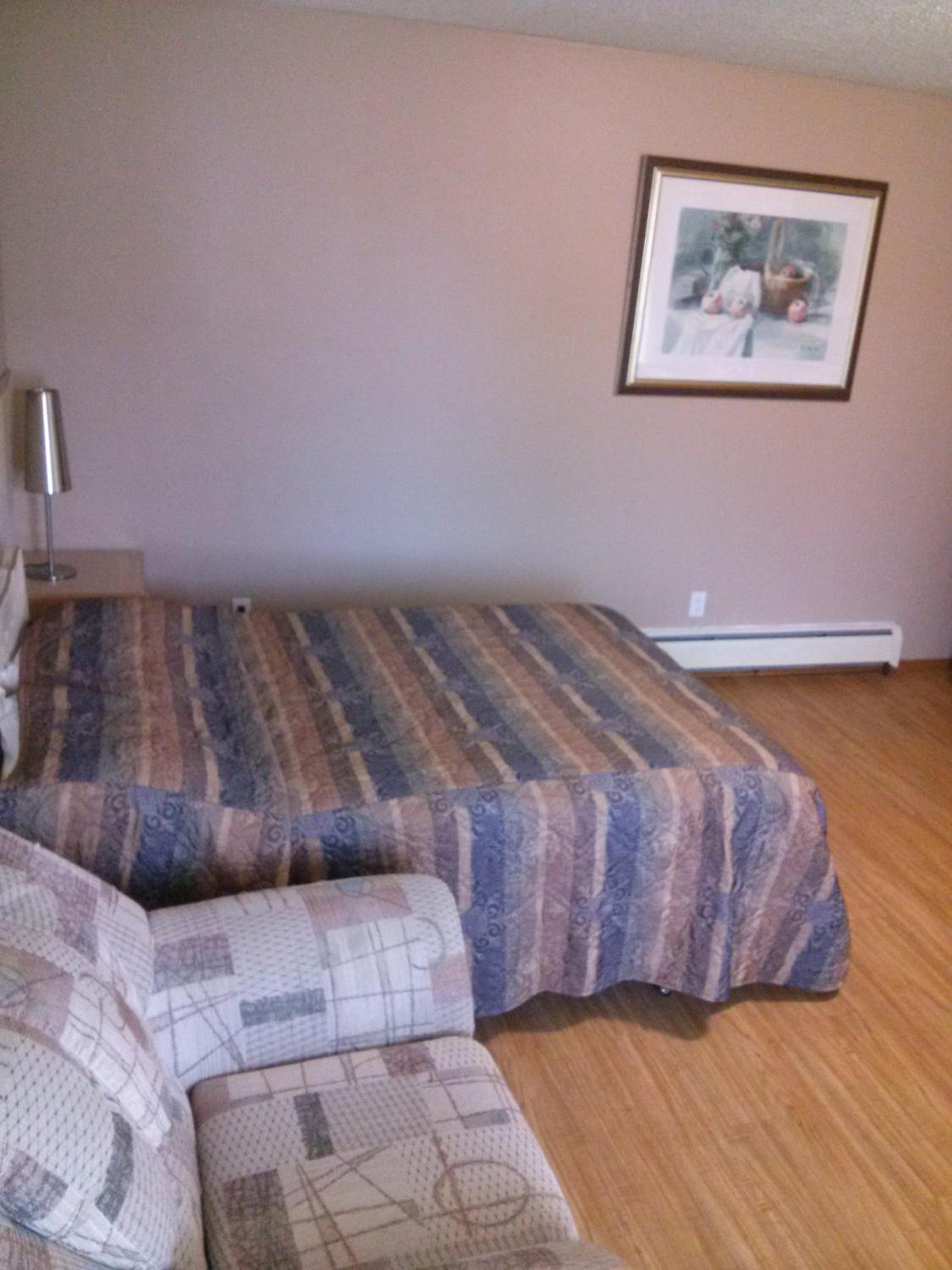 Moosomin Motel