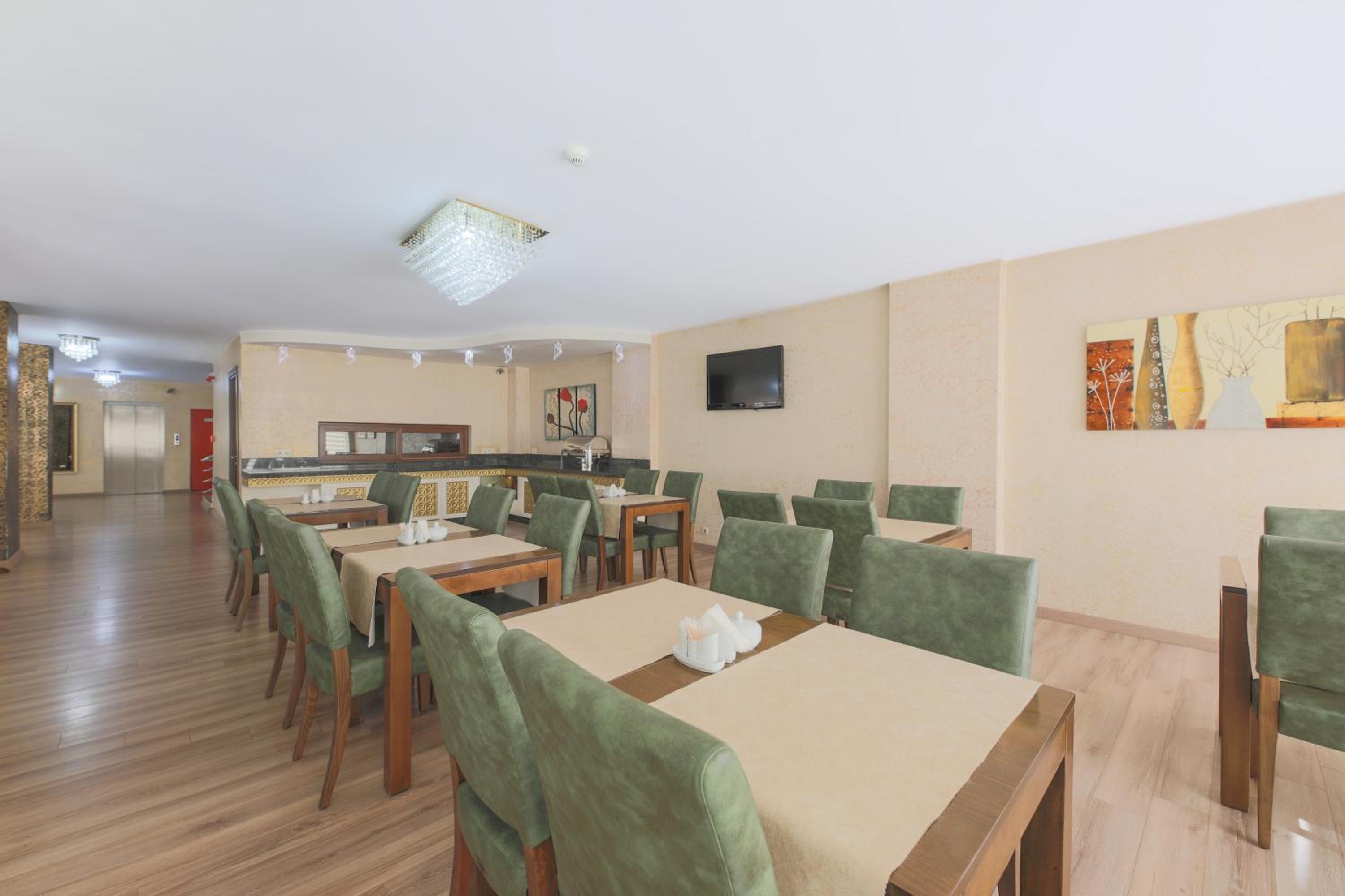 Hostapark Hotel - Image 5