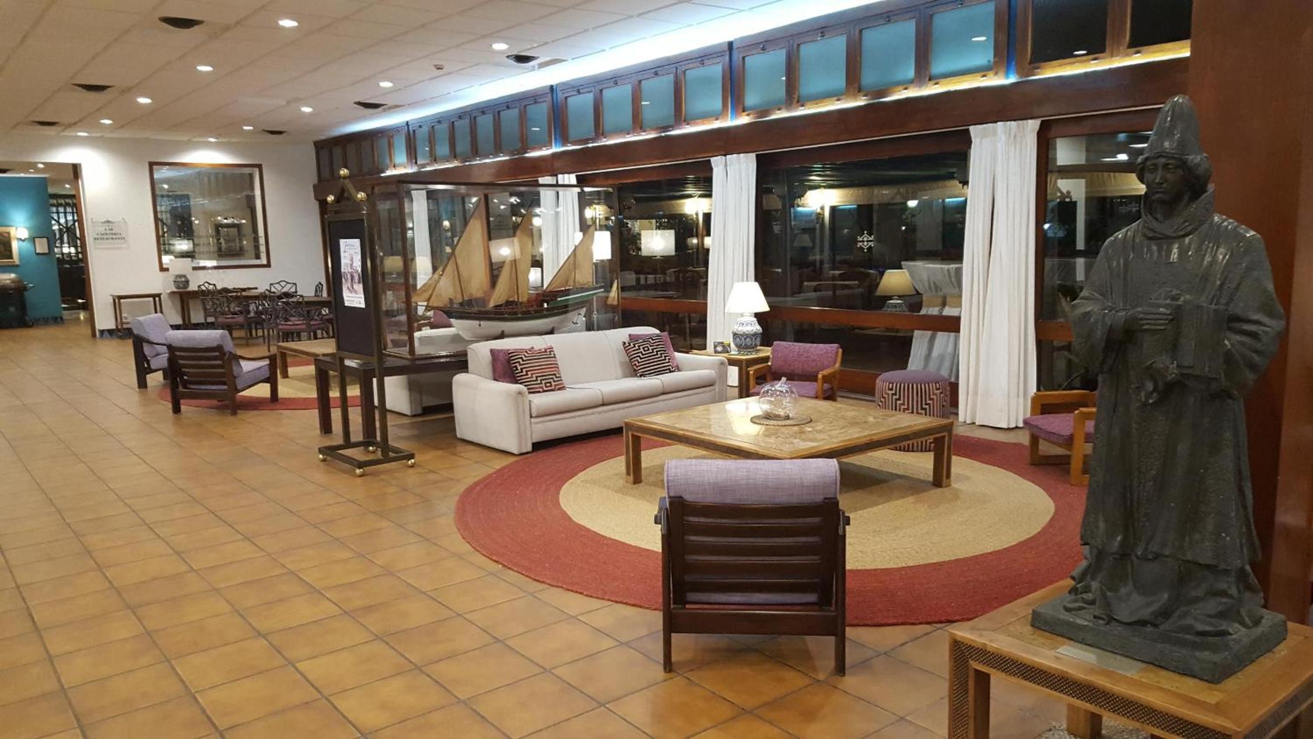 Parador de Ceuta en Ceuta — recepcion & lobby