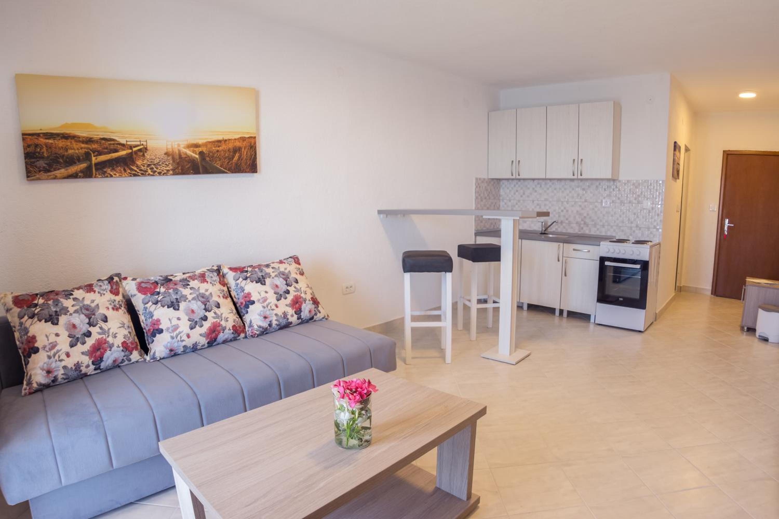 Calma Vista Apartments