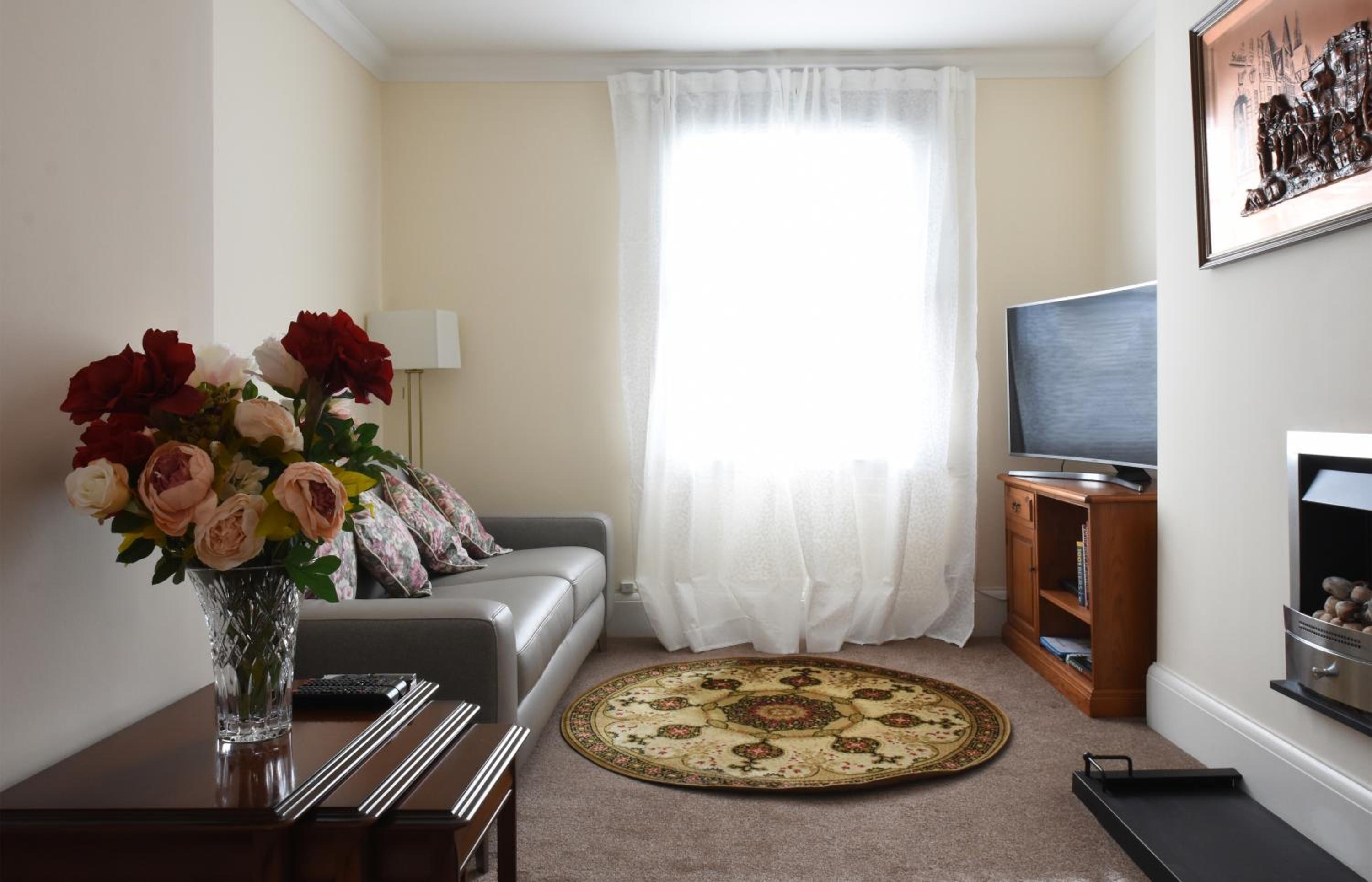 Dale Street Apartments Suite view 2