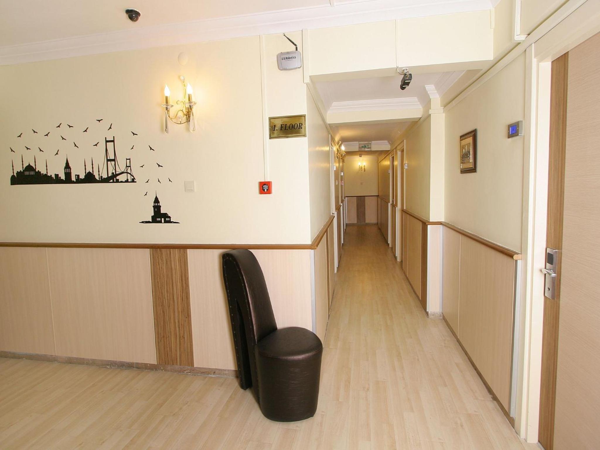 Maya Hotel - Image 14