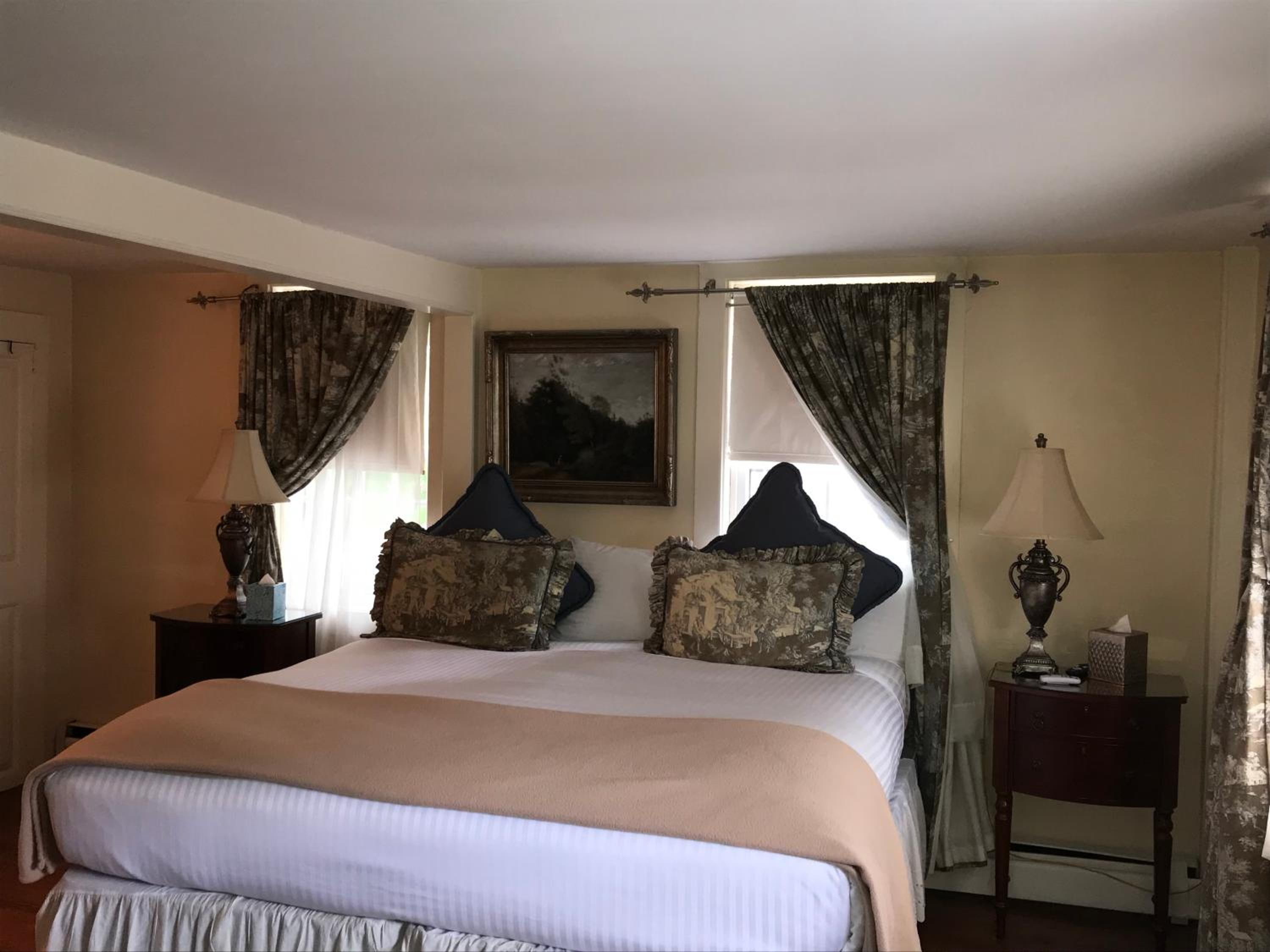Admiral Farragut Inn