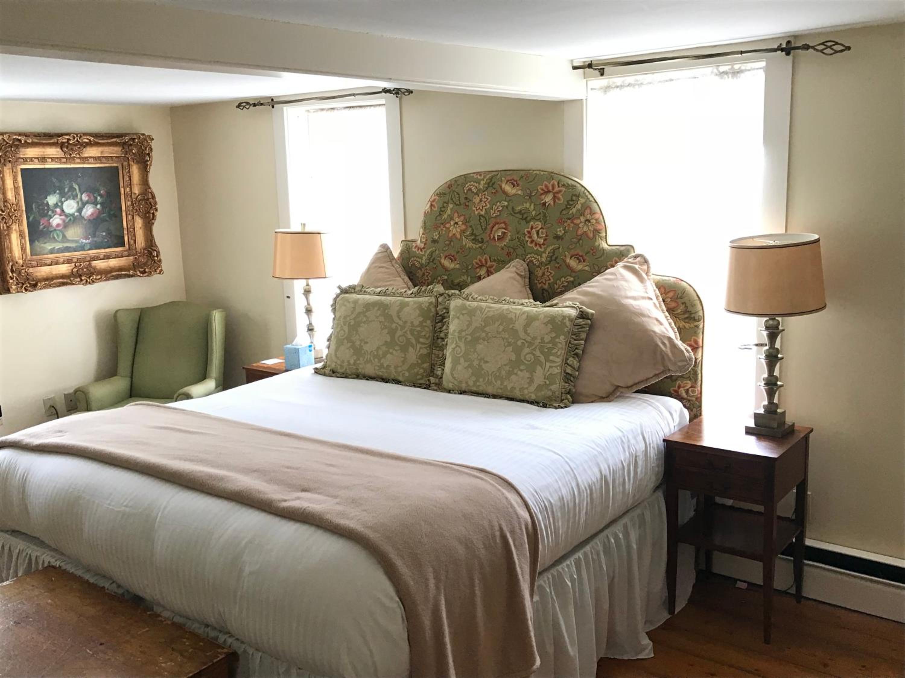 Admiral Farragut Inn