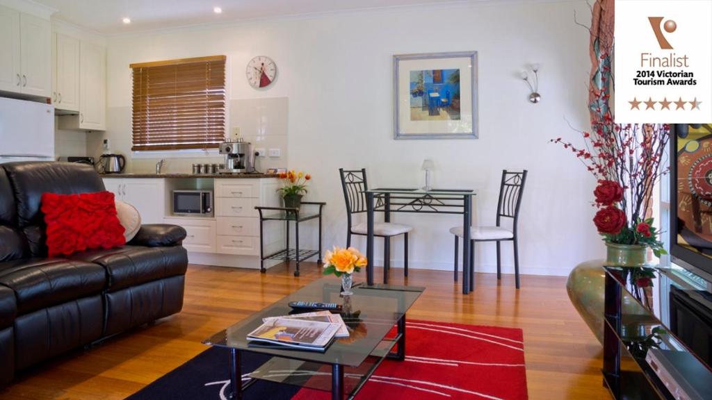 Lakeside Cottage Luxury B&B