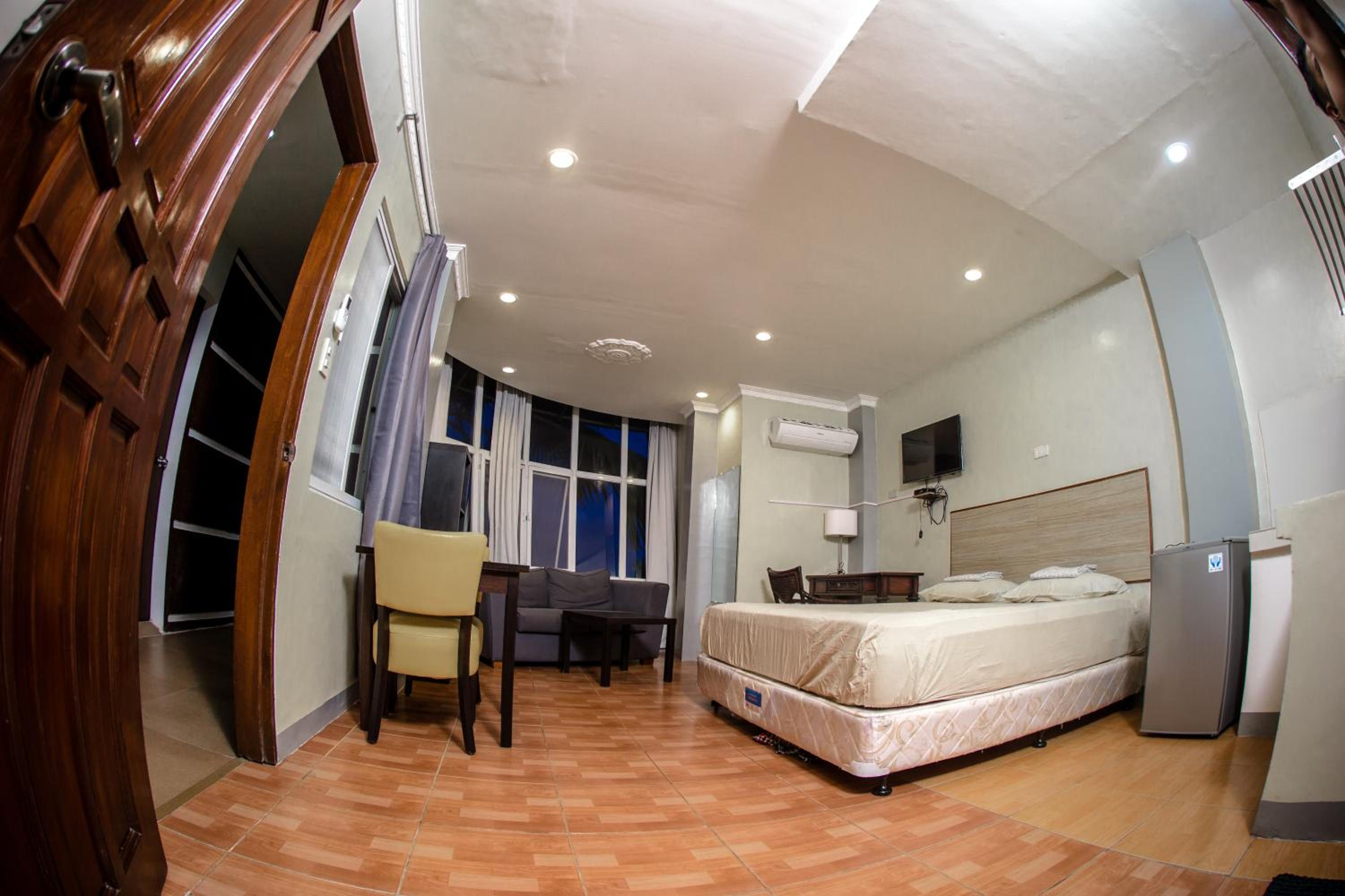 Oslob Seafari Resort