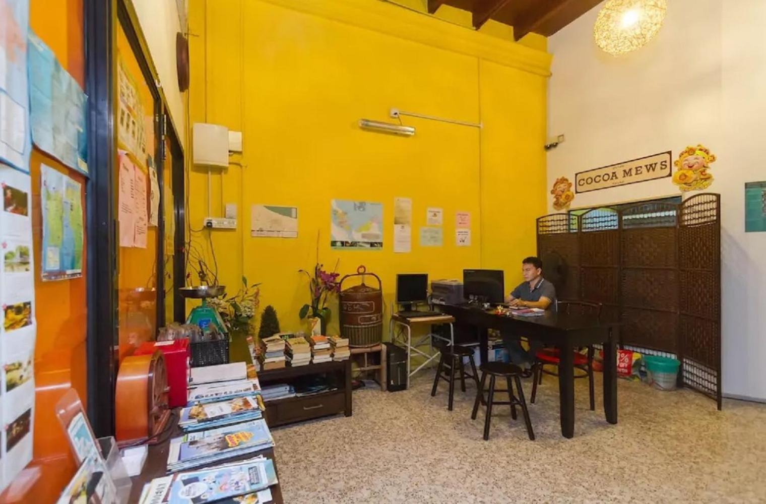 Cocoa Mews Cafe and Homestay