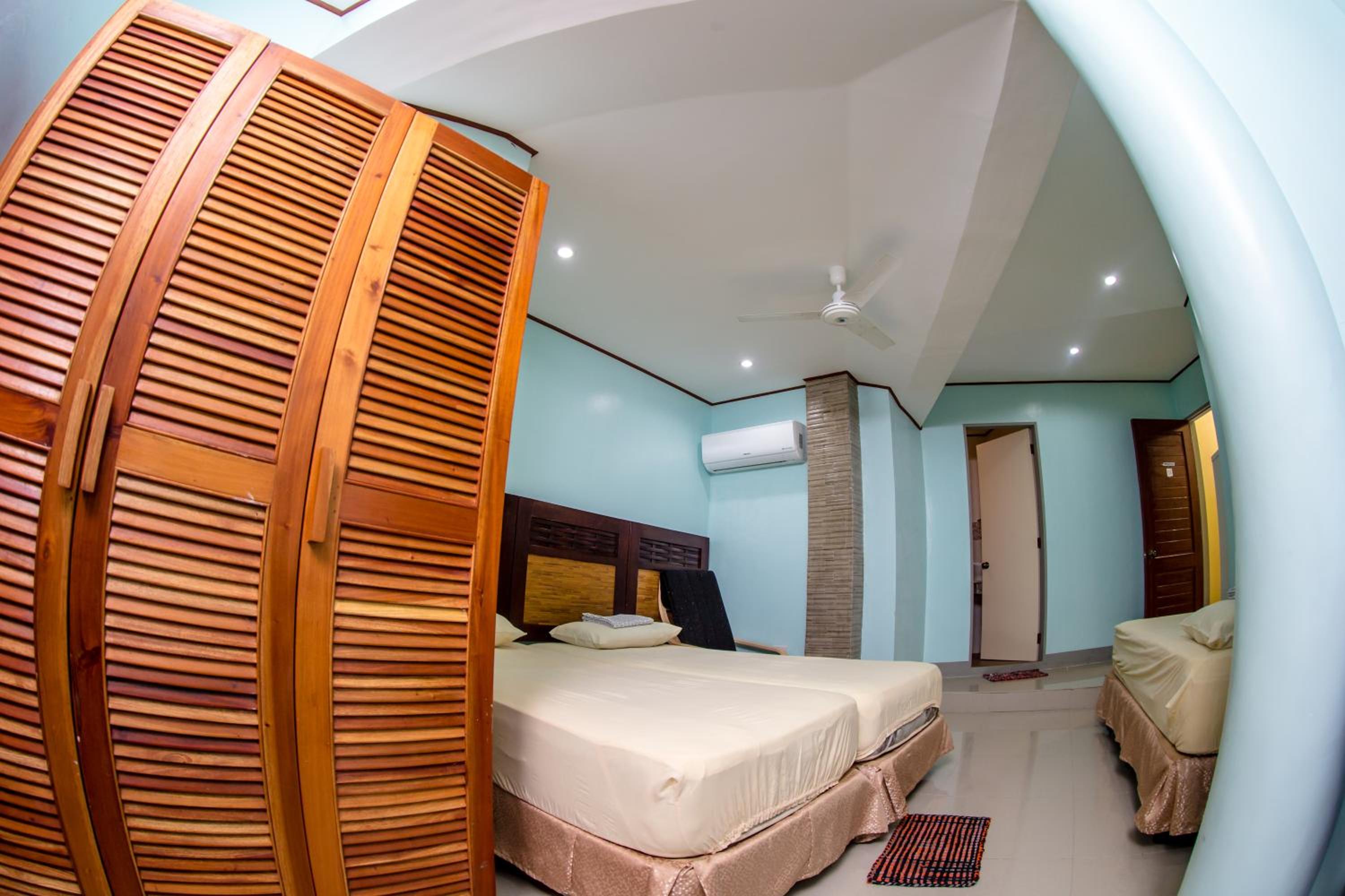 Oslob Seafari Resort, Oslob - 18