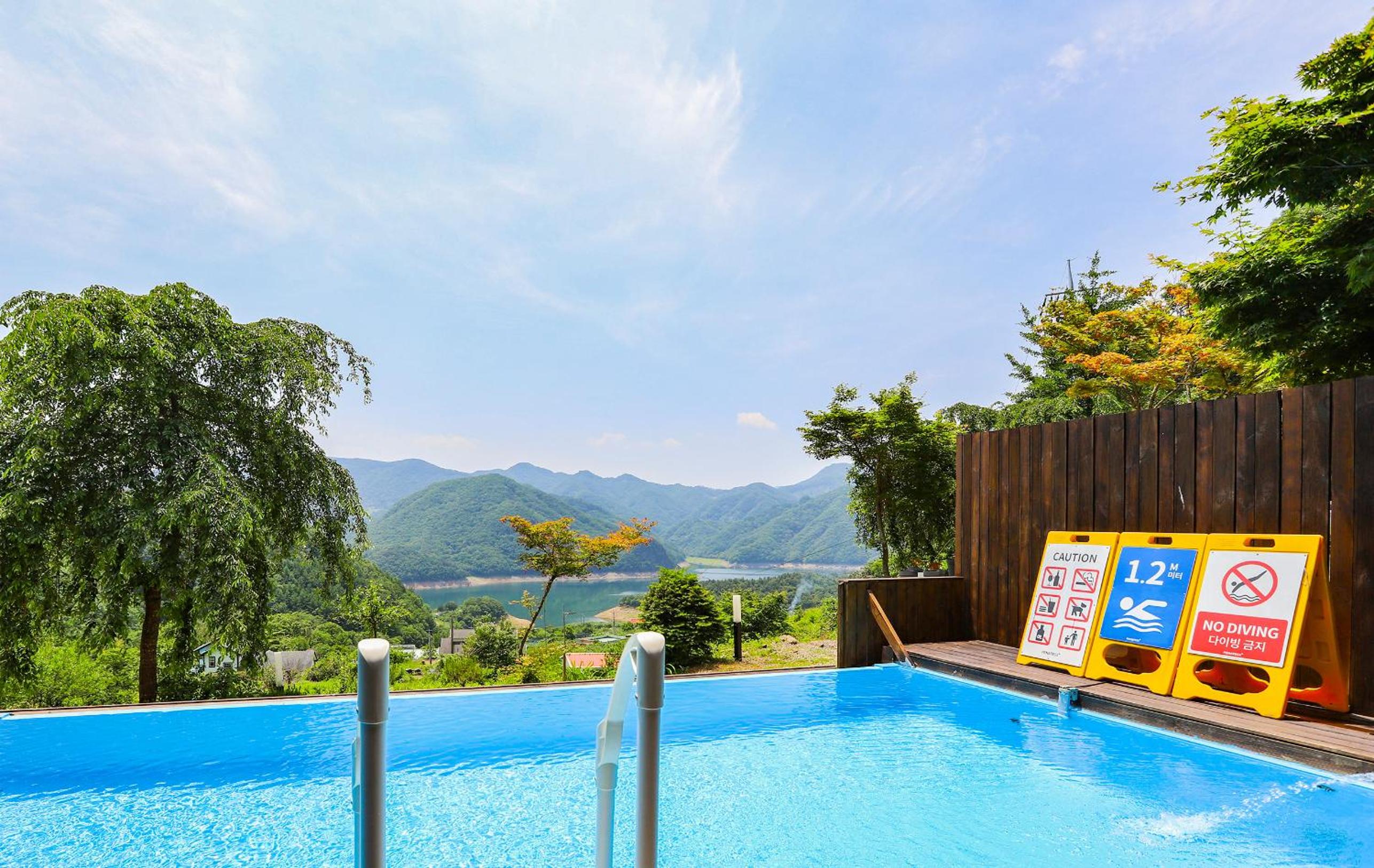 Penatess Pool Villa
