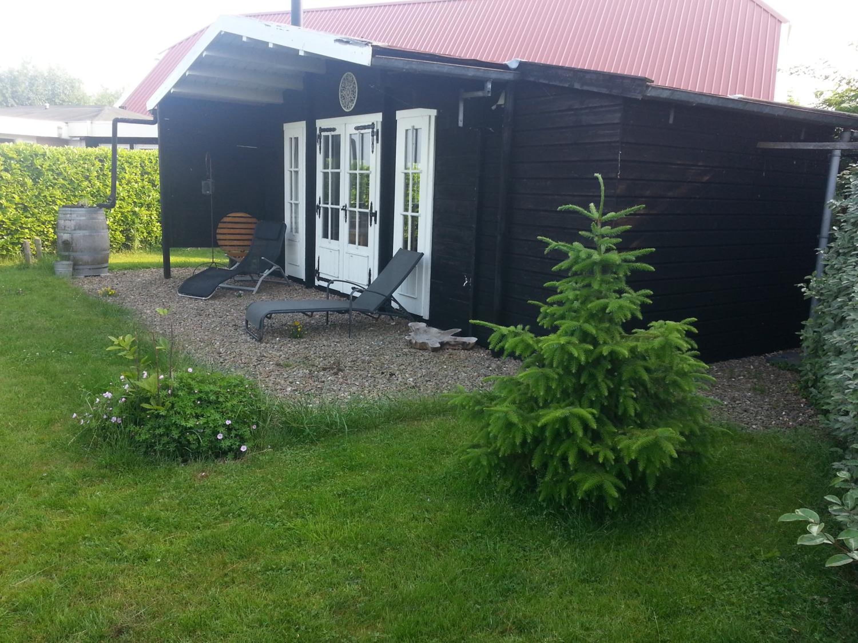 Photo 10