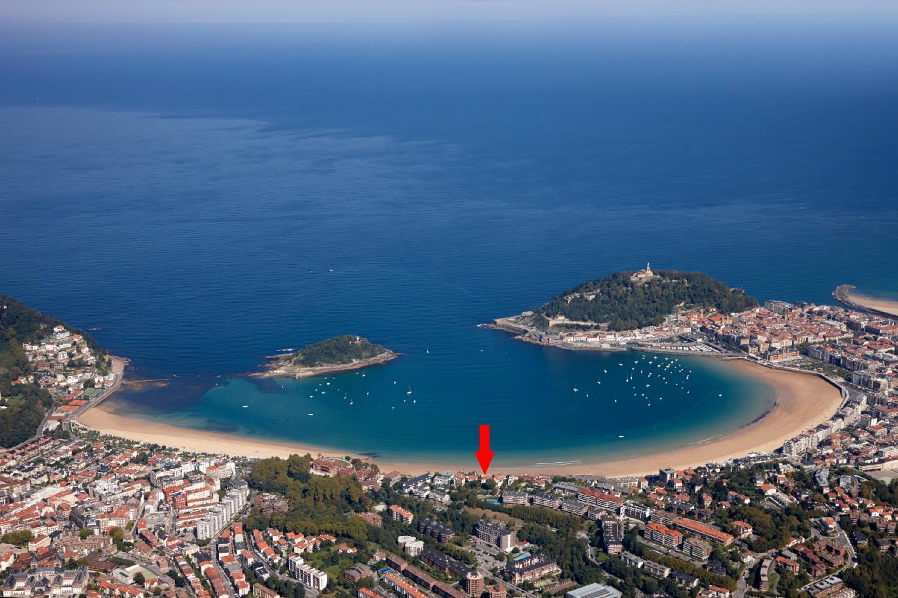 Villa Baena by FeelFree Rentals view 5