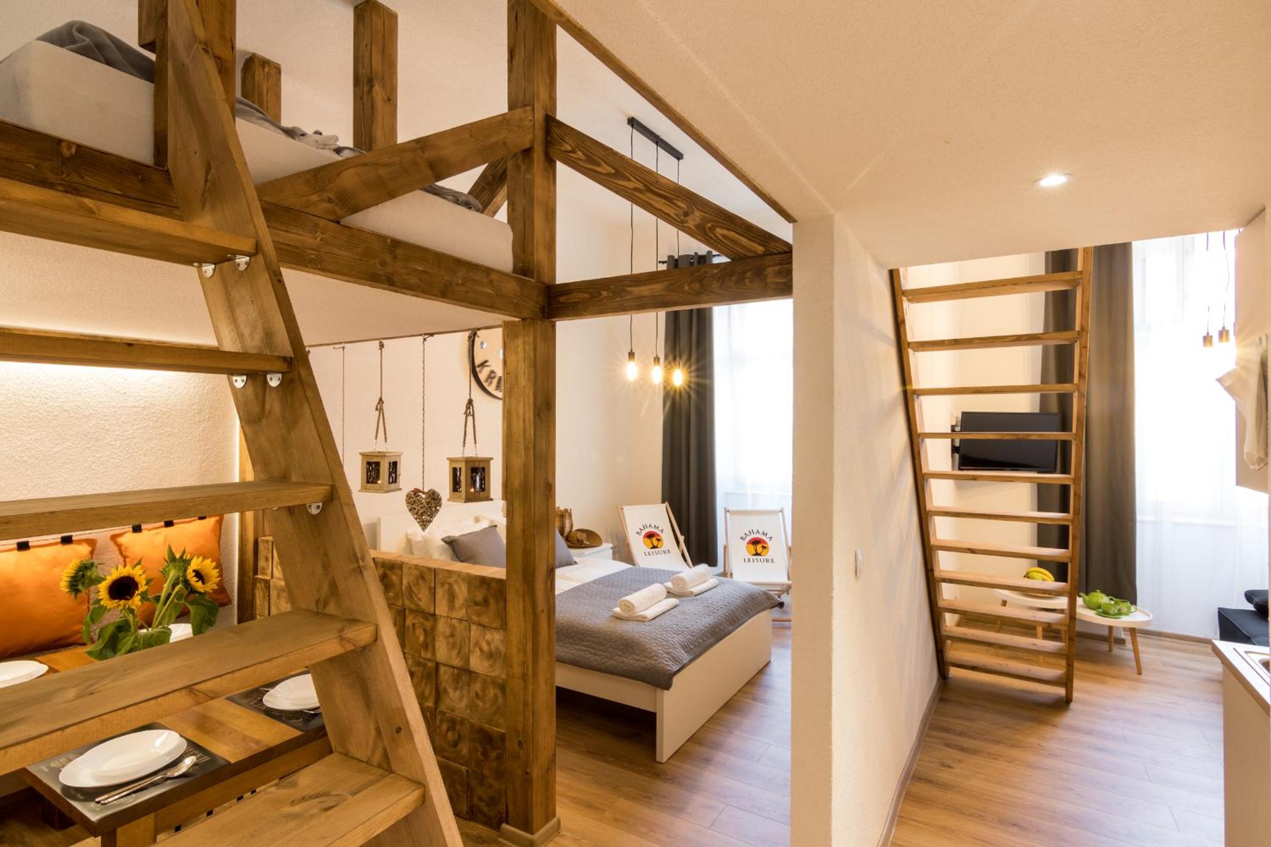Cracow Best Location Apartment by Cozyplace view 2