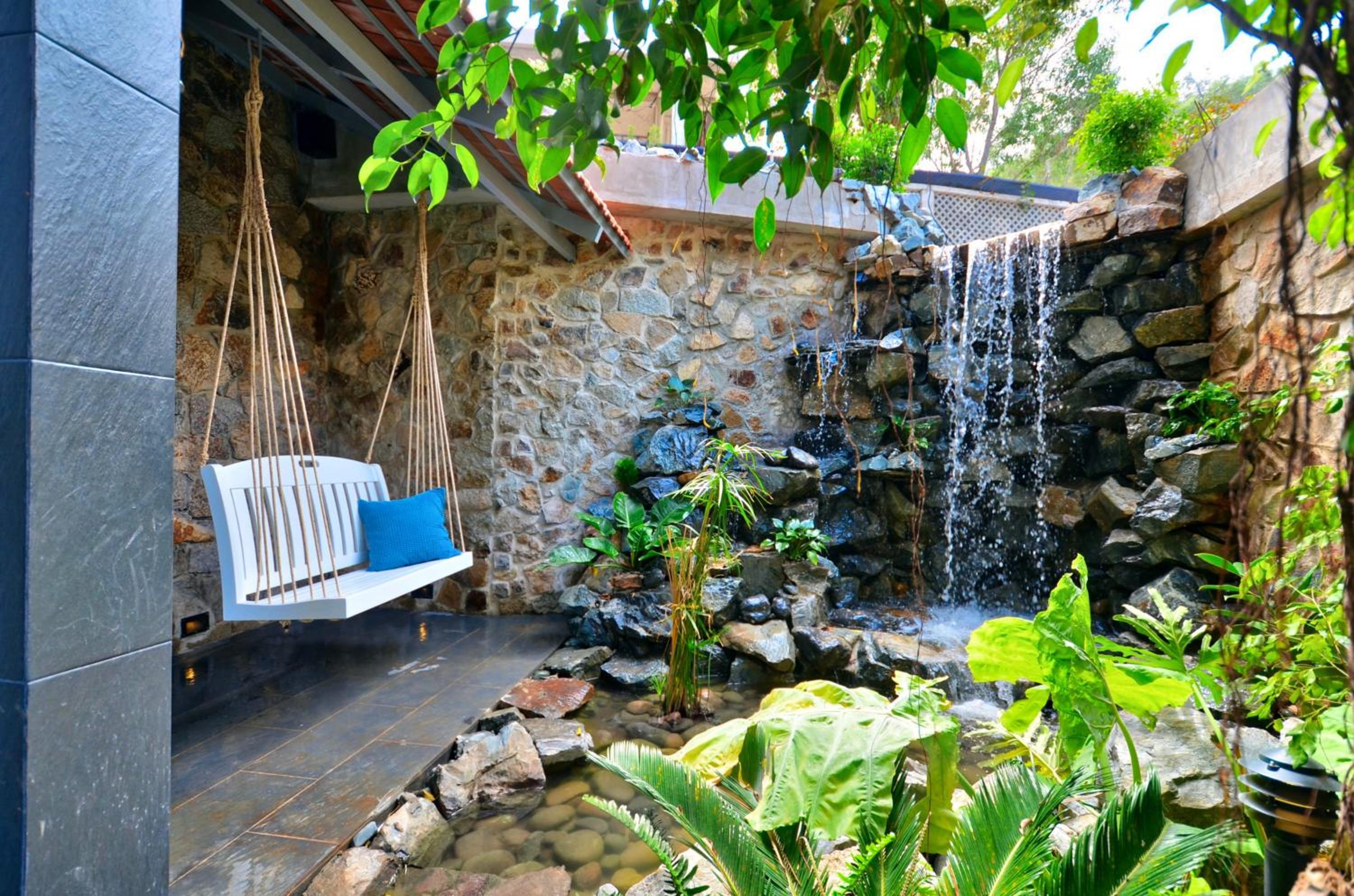 The Wind Resort - Tropical Hillside Escape