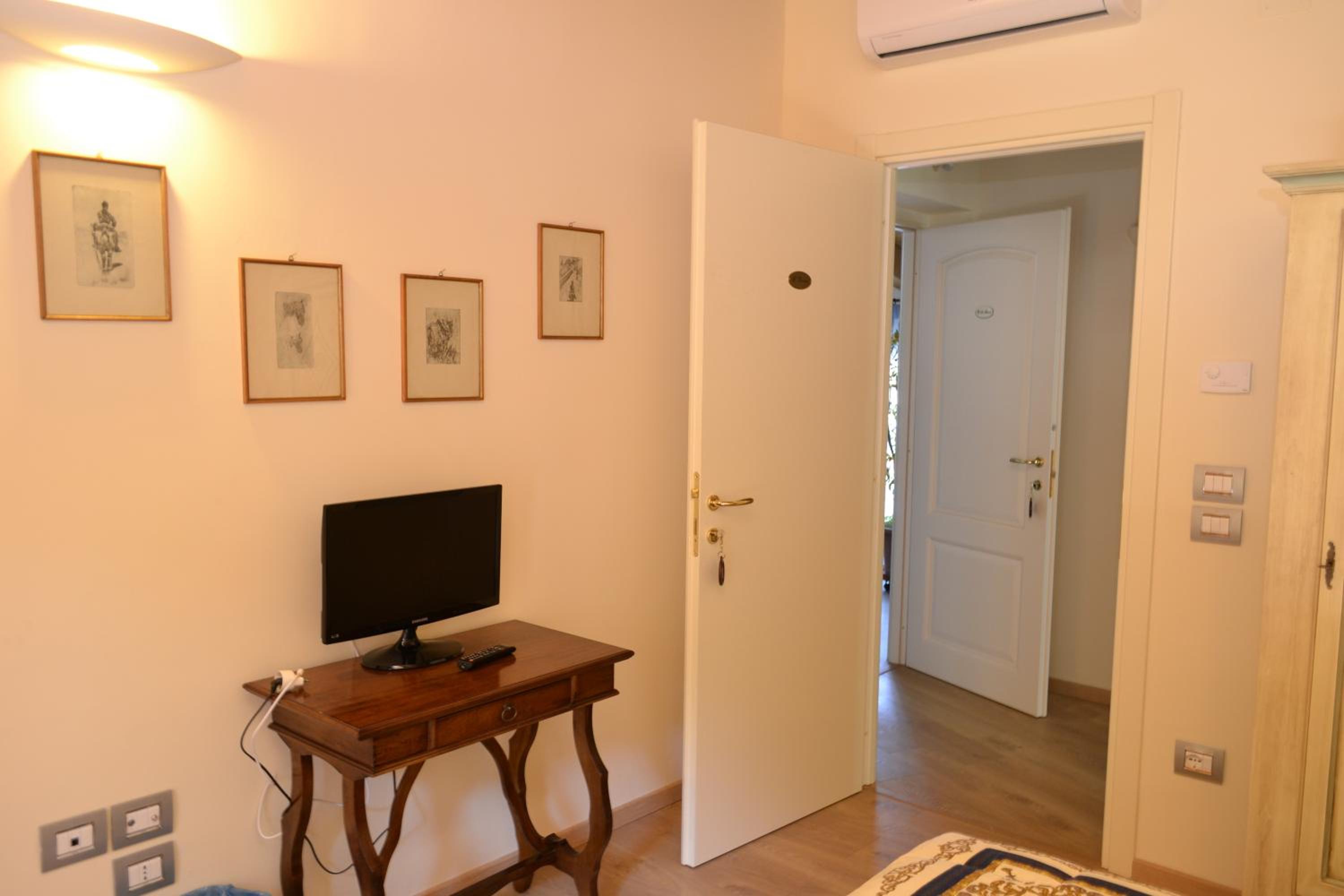 Photo 49