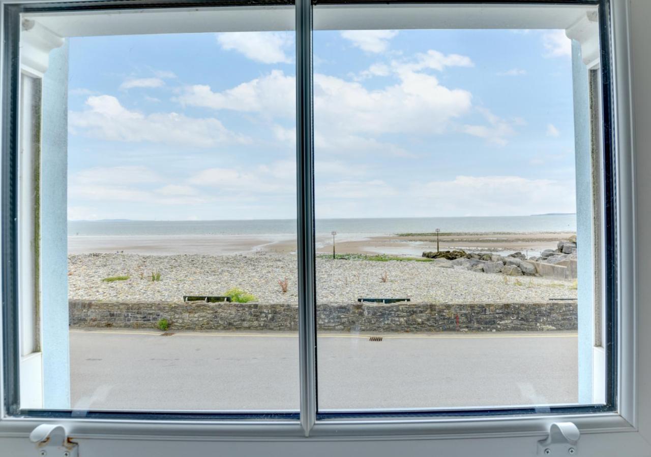 5 Bed in Amroth oc-pw9067