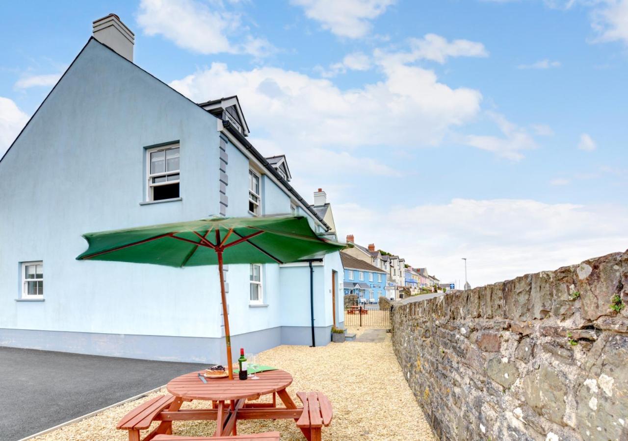 5 Bed in Amroth oc-pw9067