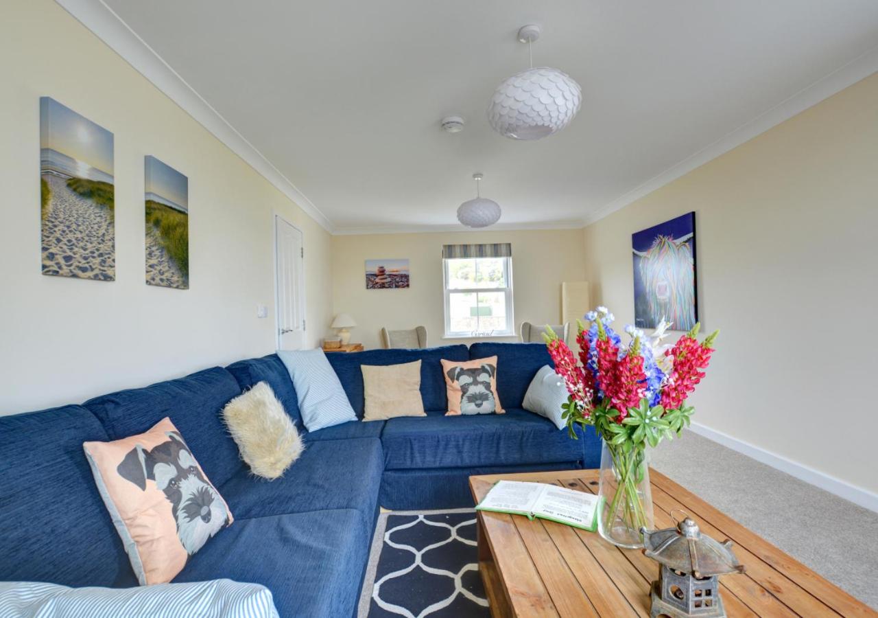 5 Bed in Amroth oc-pw9067
