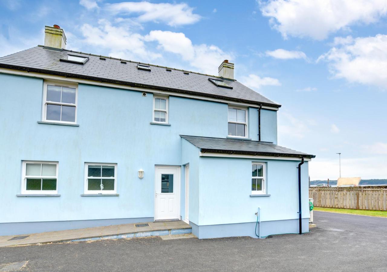 5 Bed in Amroth oc-pw9067