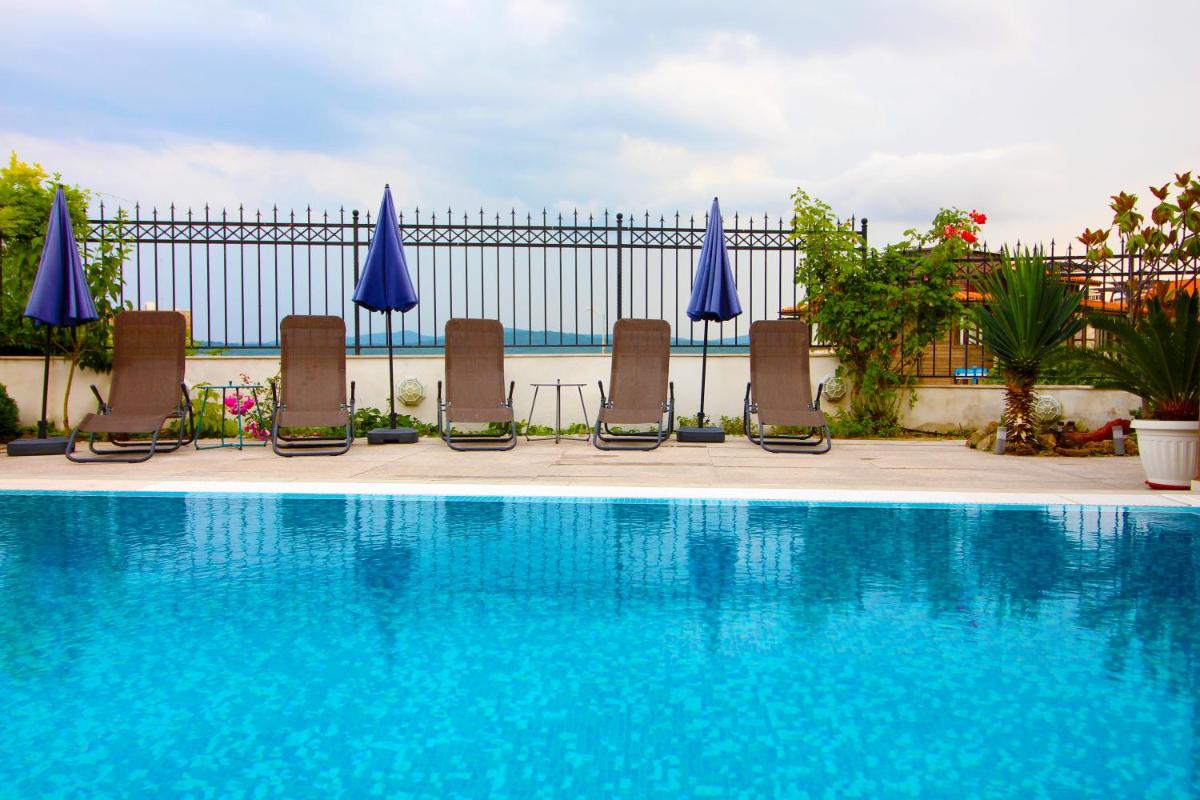 Luxury House on Buzhaka view 3