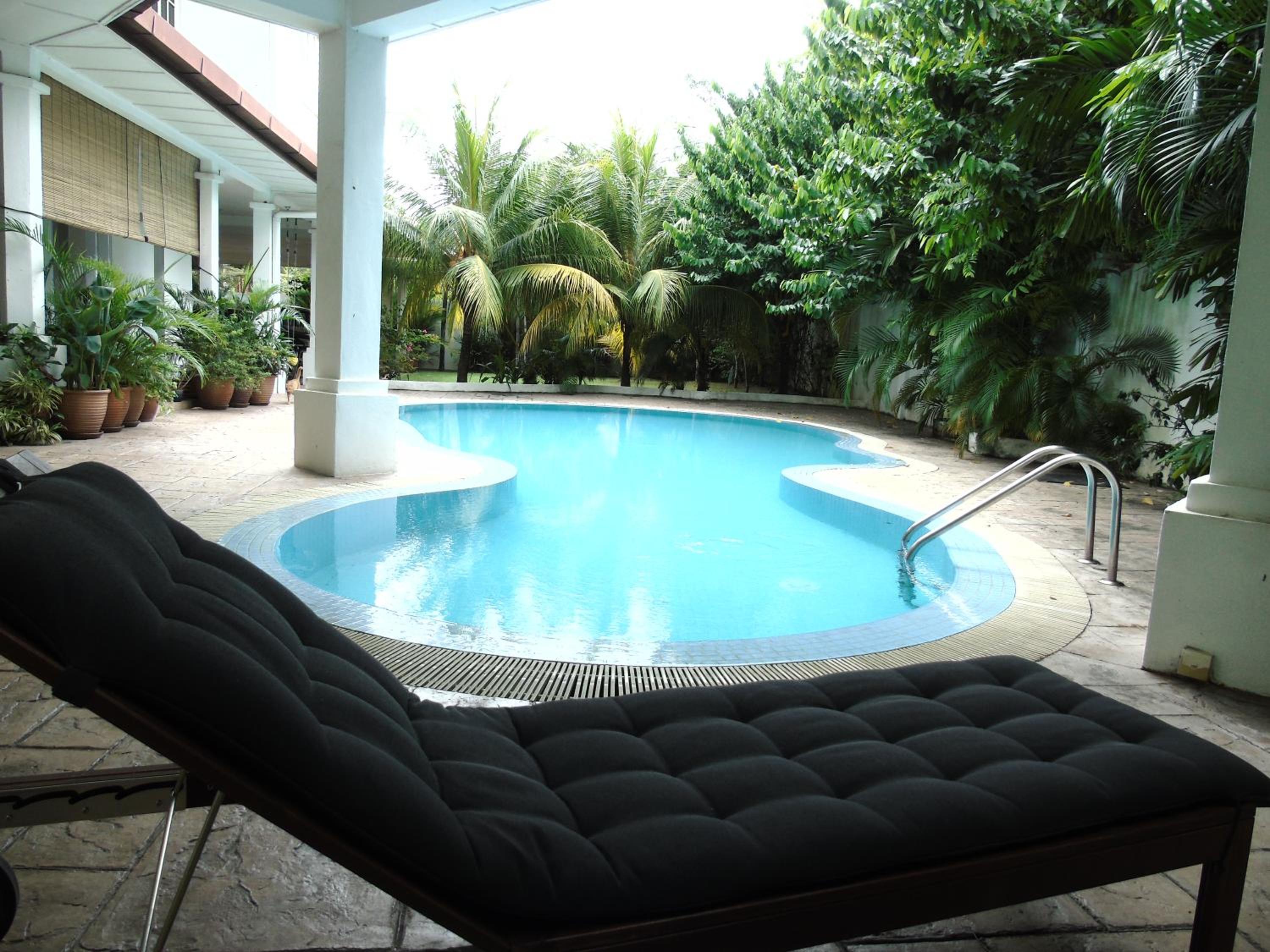 Rumah Putih B&B Sepang - KLIA 1&2