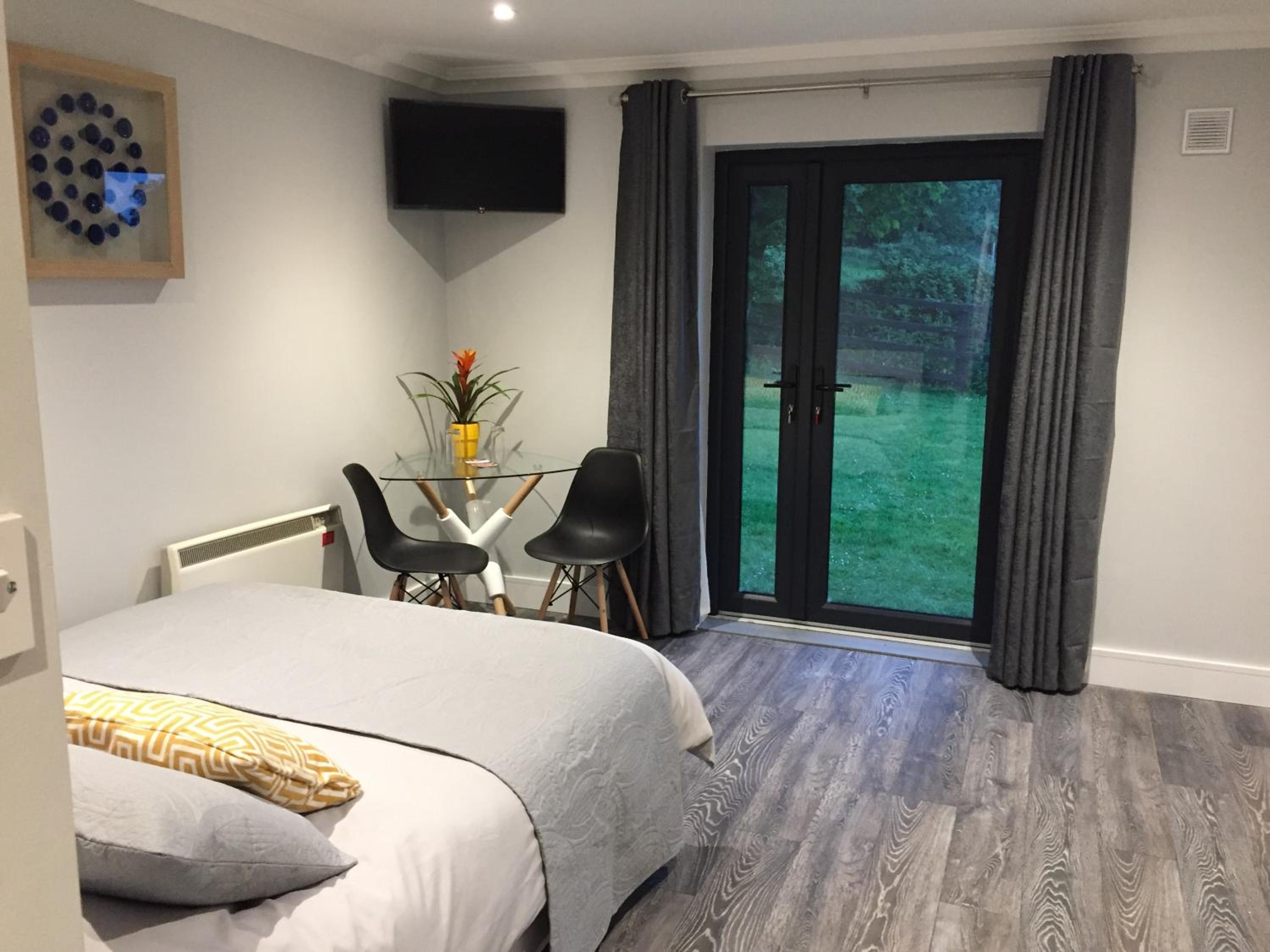 Tudor Lodge Guest Accommodation view 5