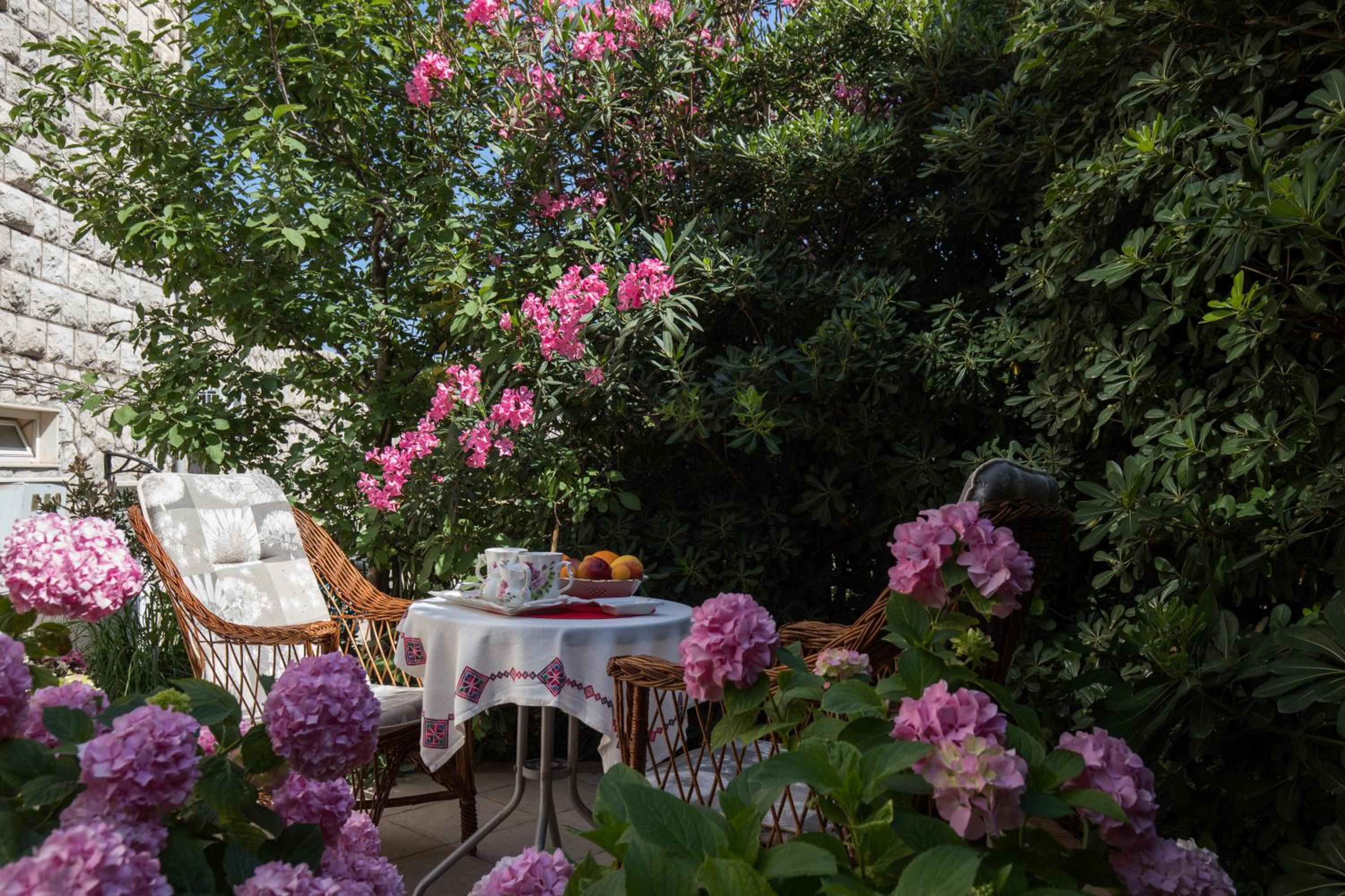 Apartment & Rooms Primi with FREE PARKING