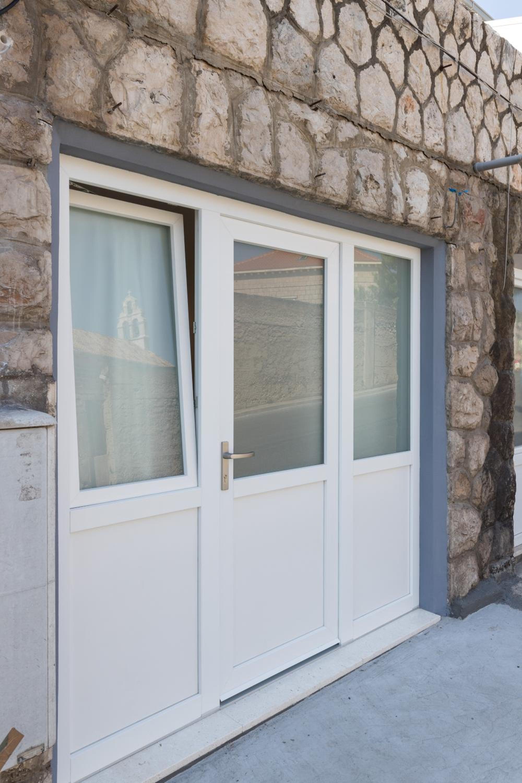Apartment & Rooms Primi with FREE PARKING