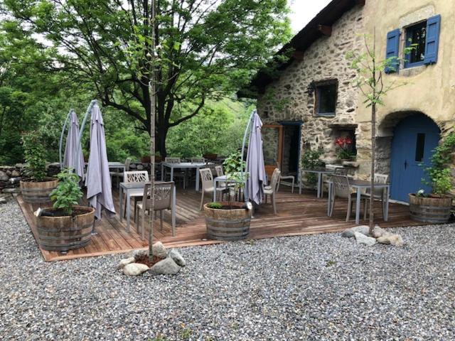outdoor BBQ area